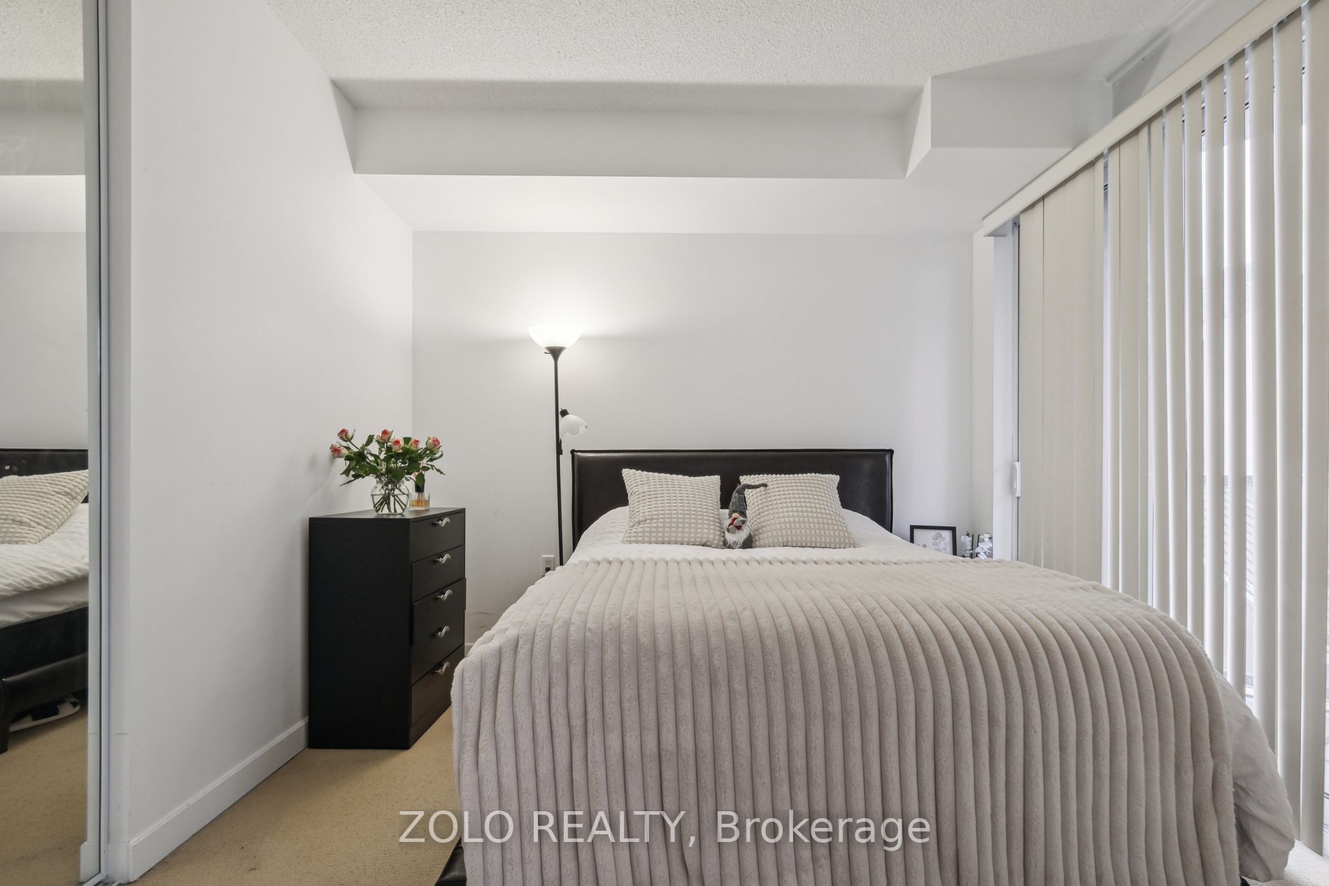 85 Bloor Street E, #1014