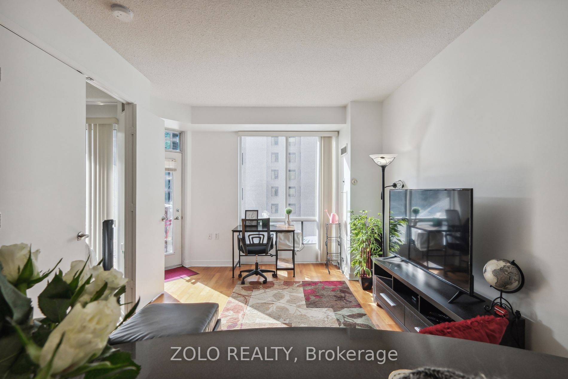 85 Bloor Street E, #1014