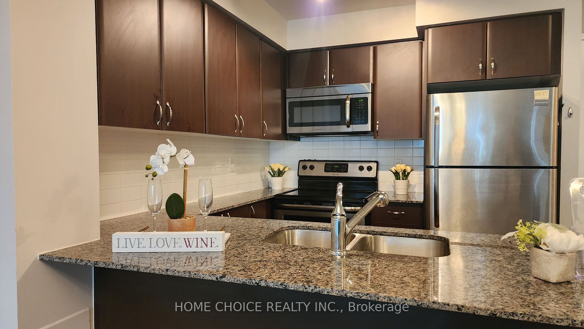 525 Wilson Avenue, #225