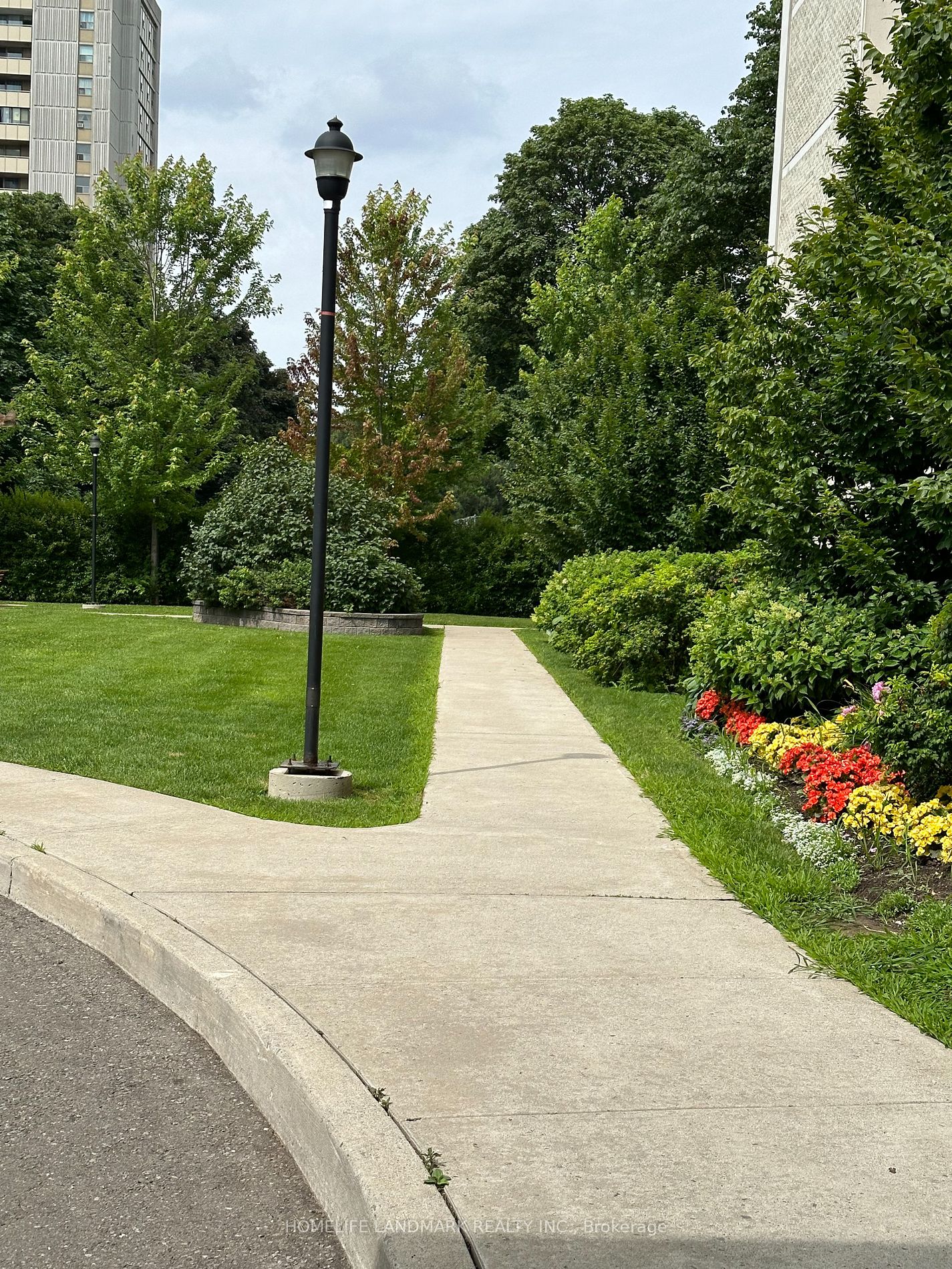 1360 York Mills Rd S, #809