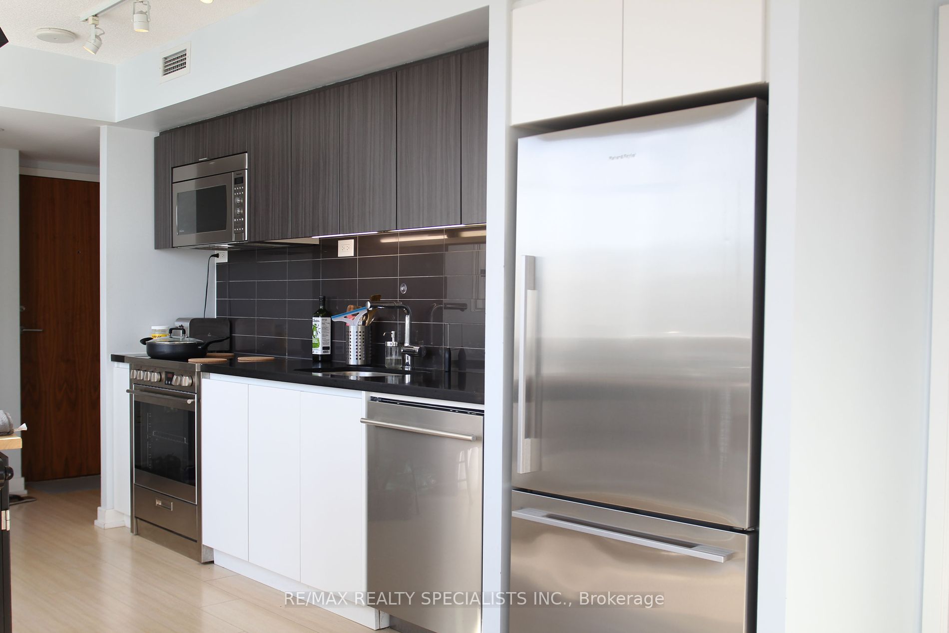 75 Queens Wharf Rd, #707