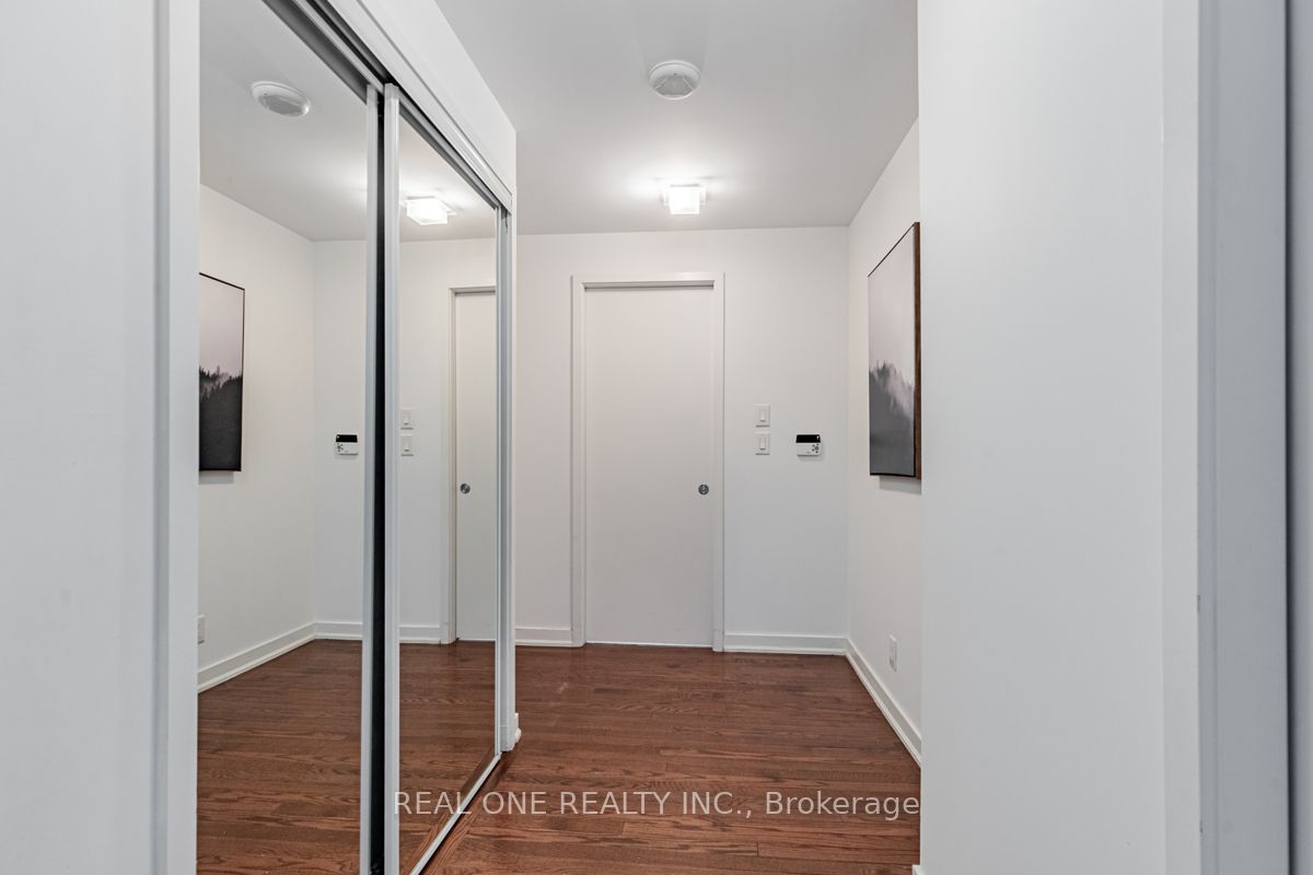 12 York St, #4710