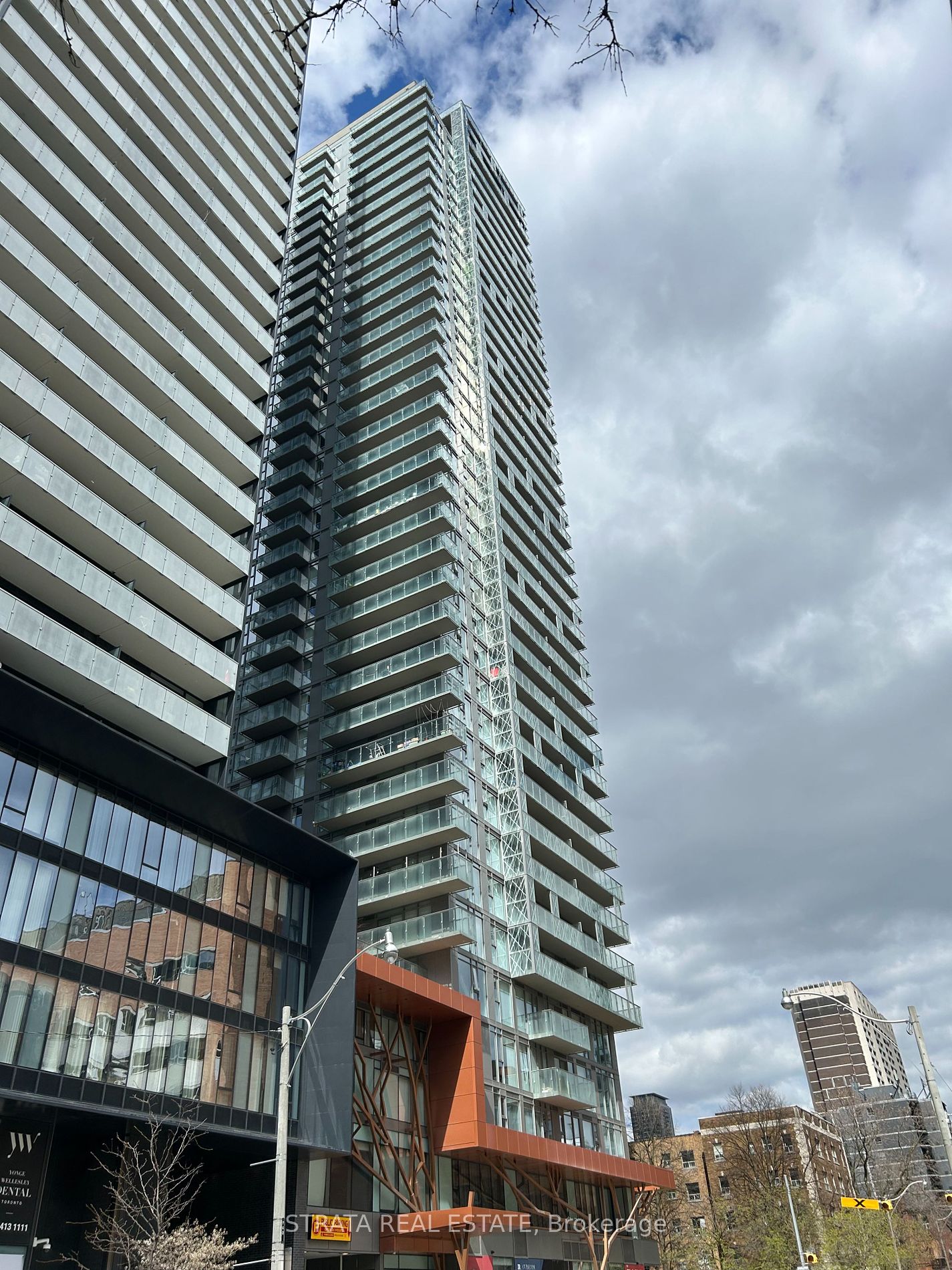 50 Wellesley Street E, #3303