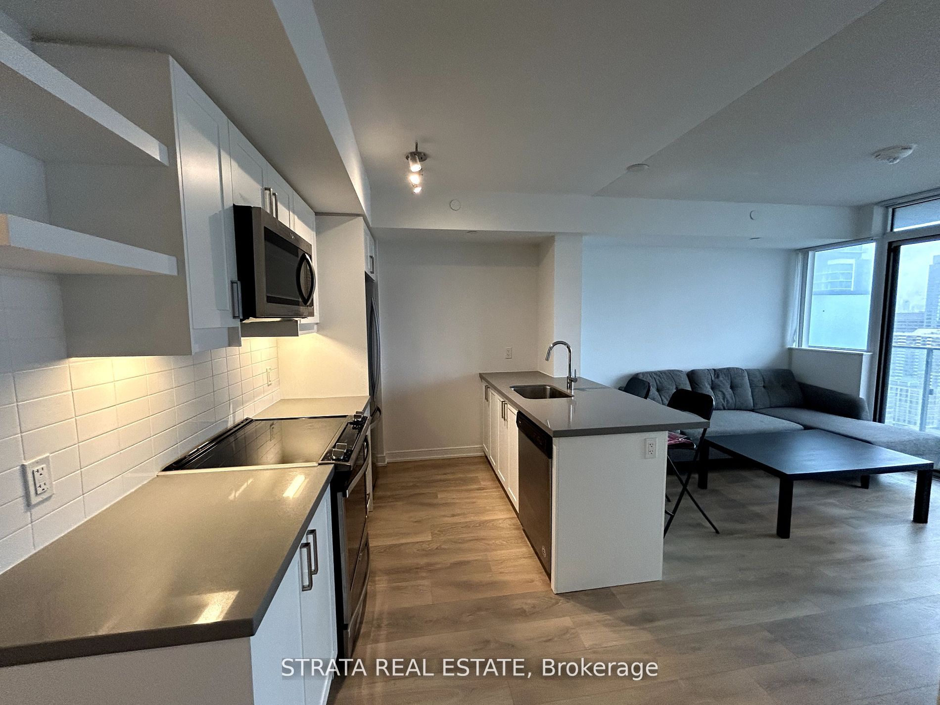 50 Wellesley Street E, #3303