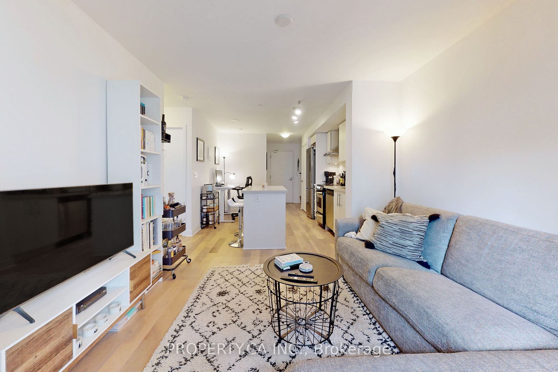 58 Orchard View Boulevard, #1006