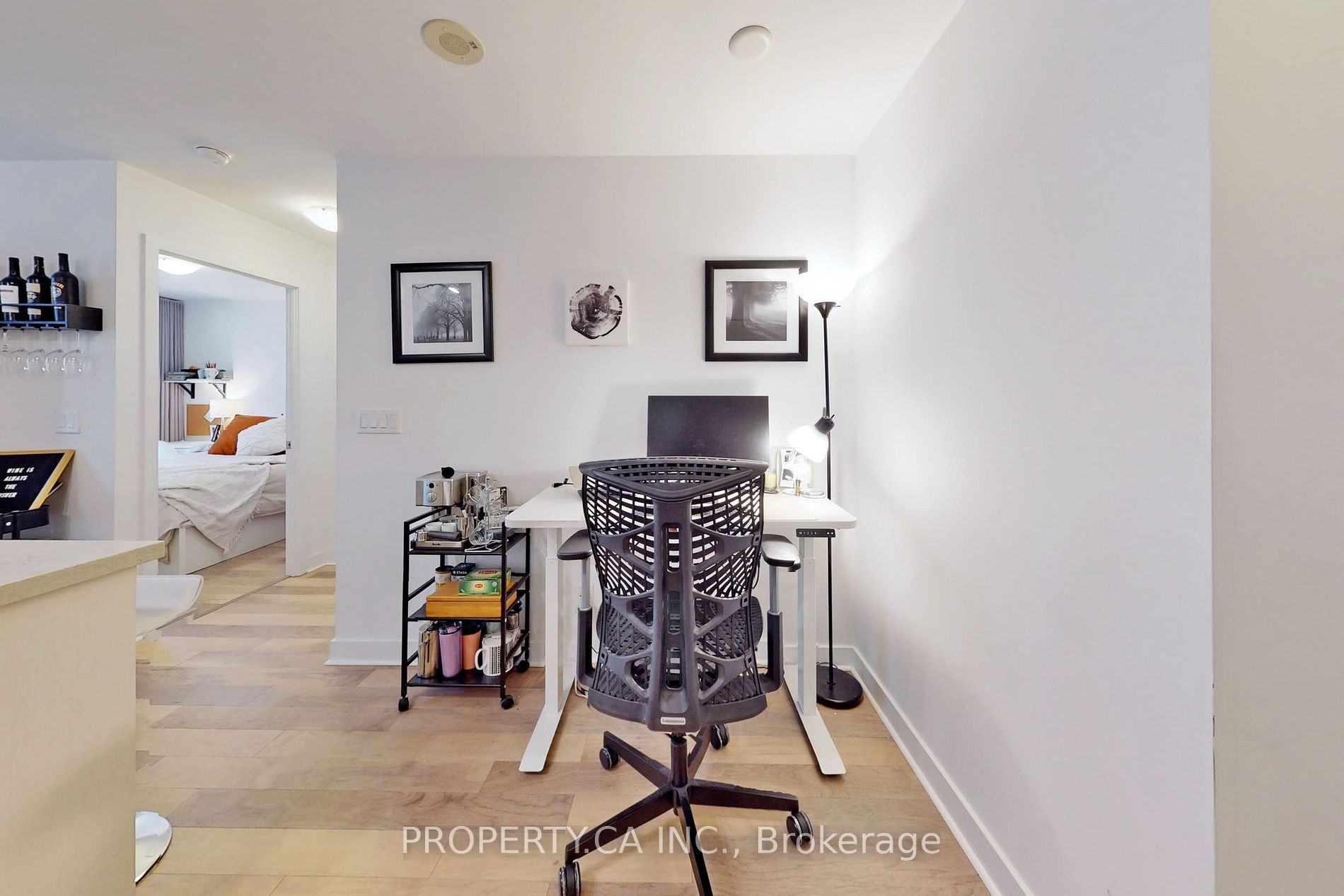 58 Orchard View Boulevard, #1006