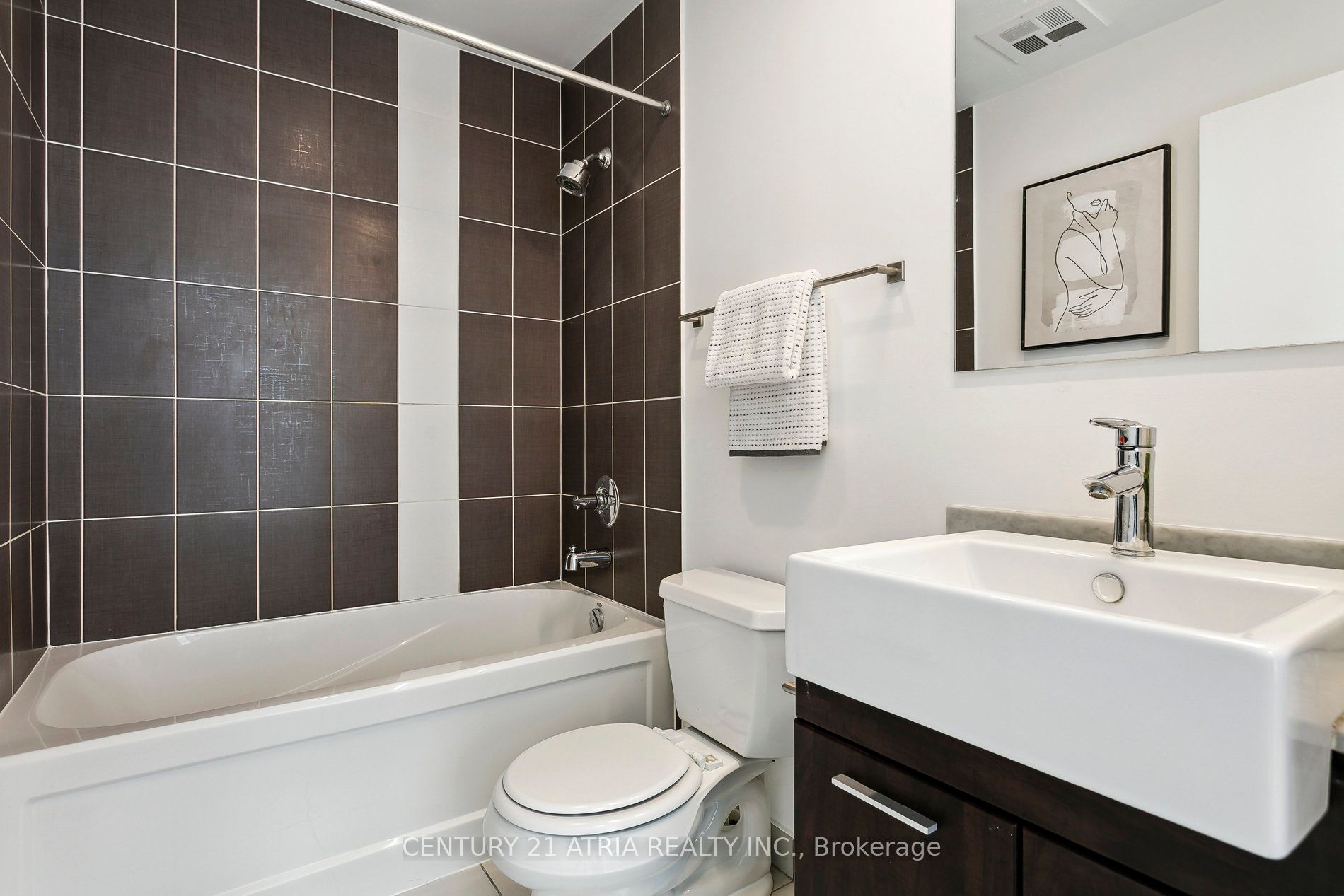 770 Bay St, #1212