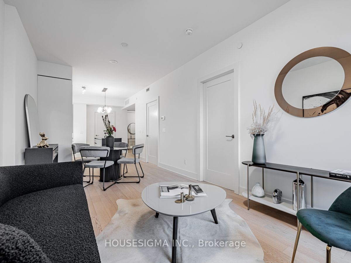 128 Pears Avenue, #302