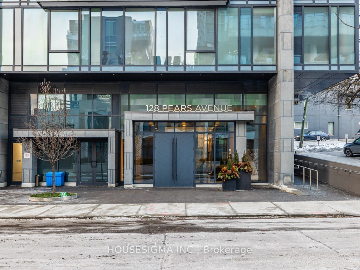 128 Pears Avenue, #302