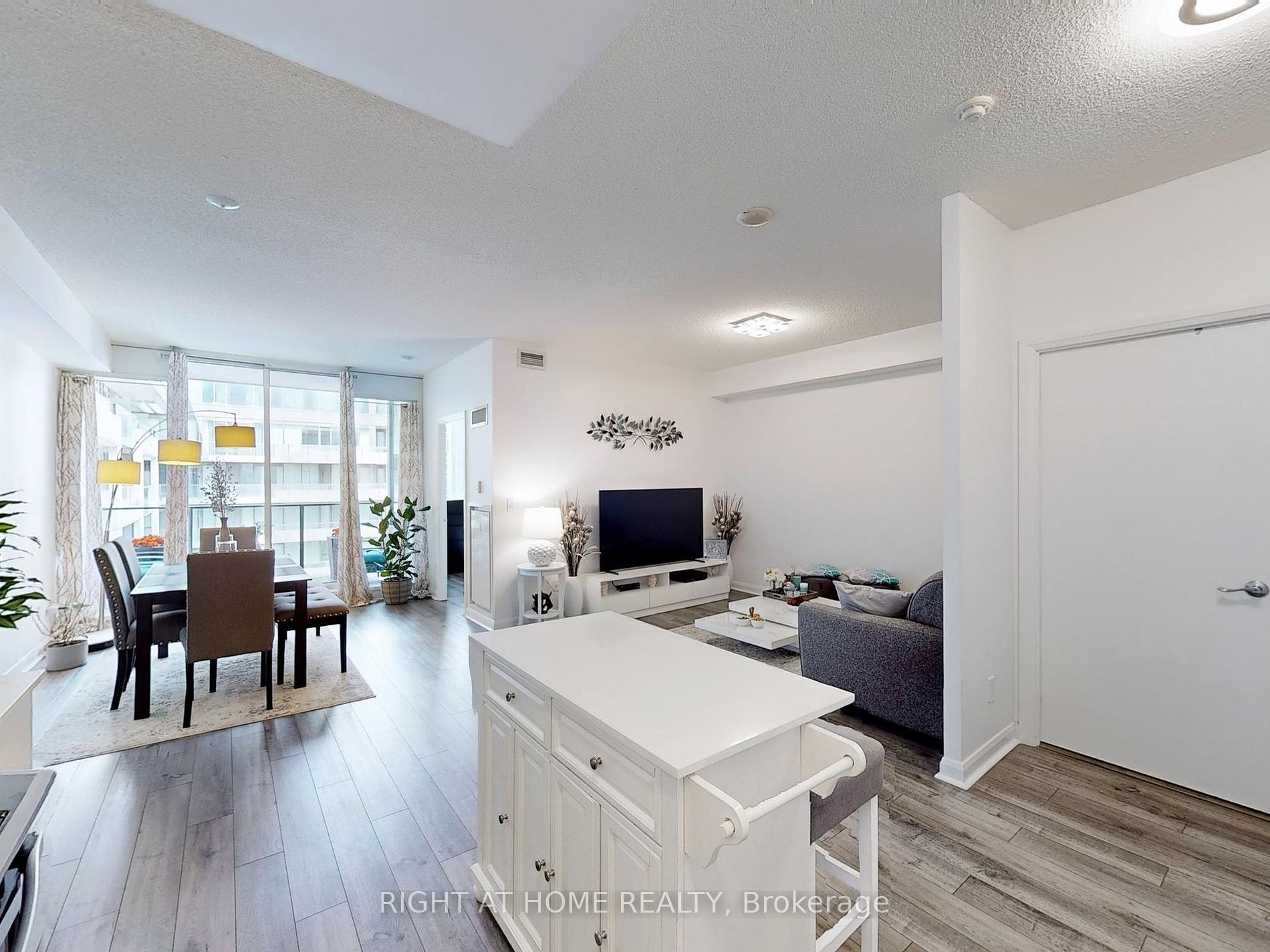 111 Elizabeth Street, #1702