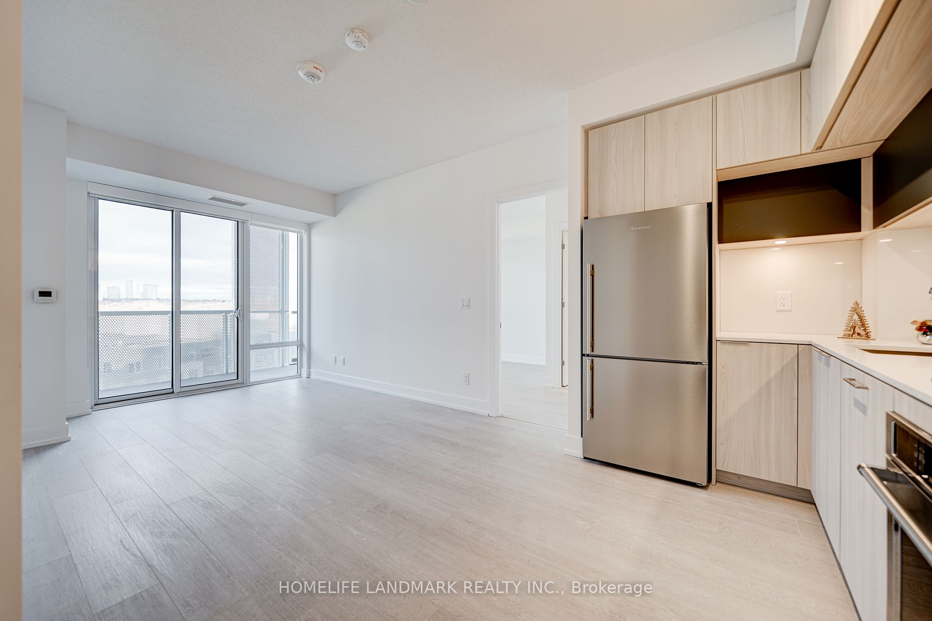 25 Adra Grado Way, #910
