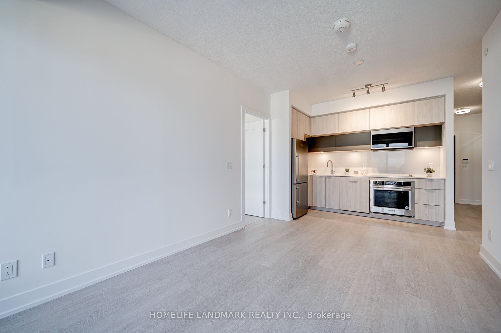 25 Adra Grado Way, #910