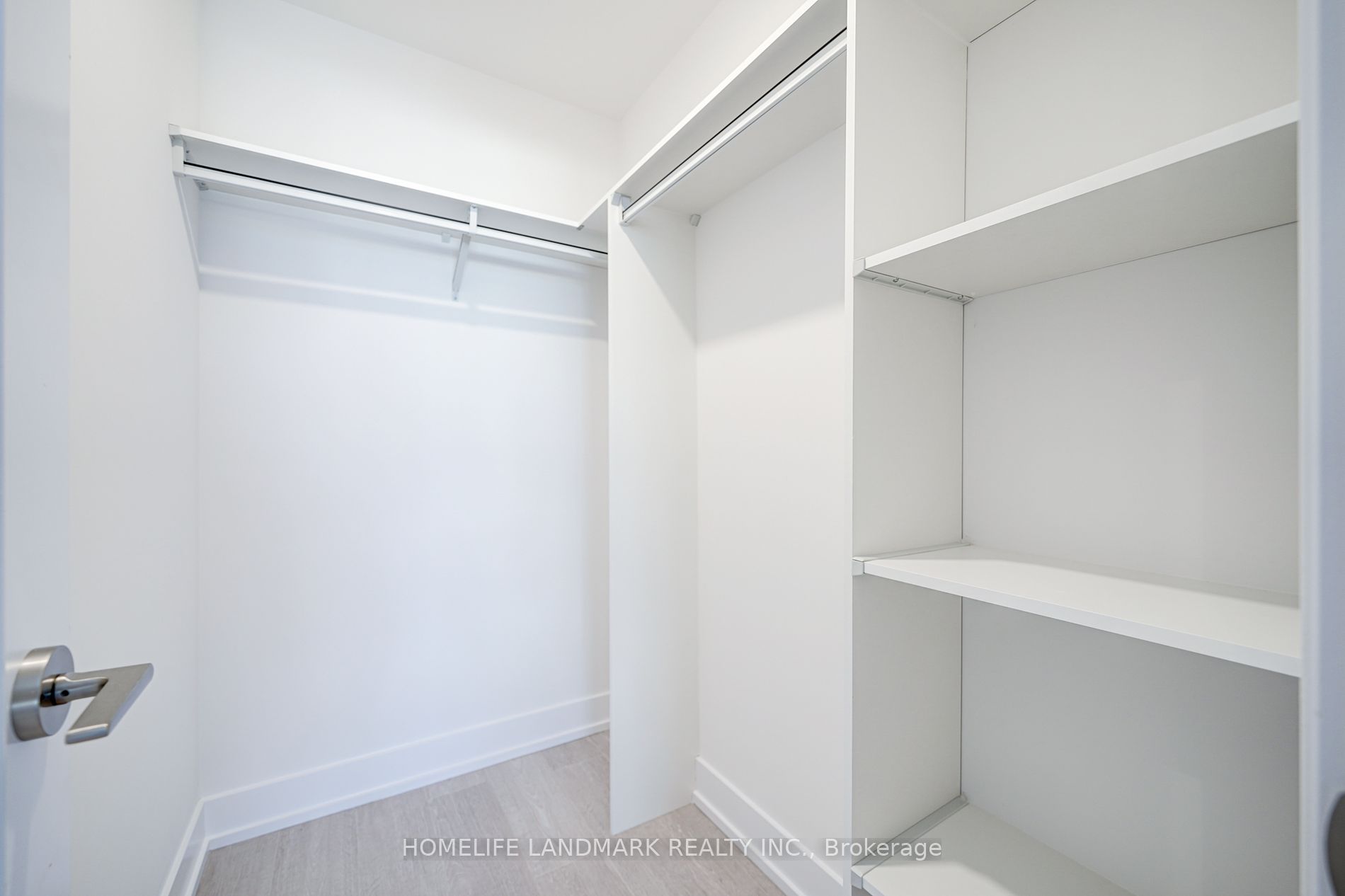 25 Adra Grado Way, #910