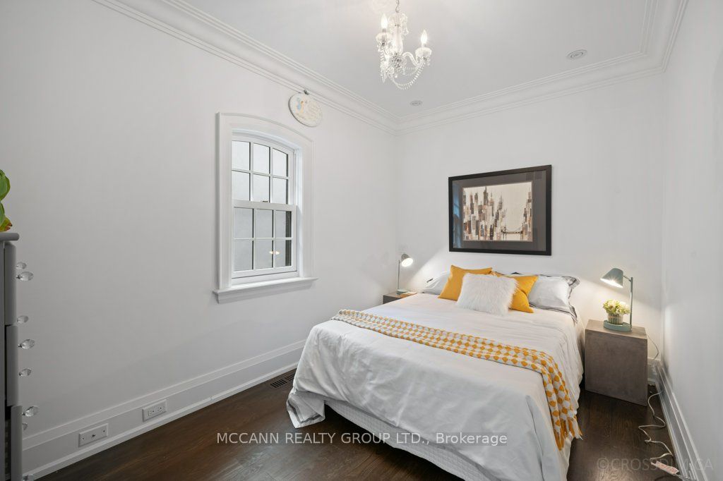 335 Melrose Avenue
