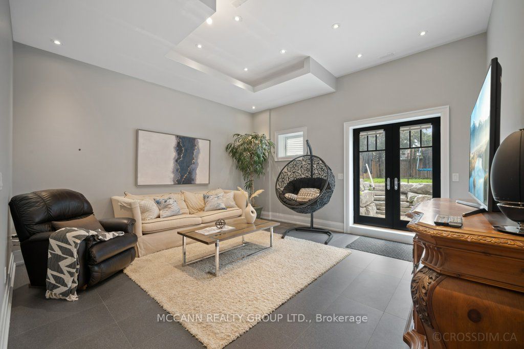 335 Melrose Avenue