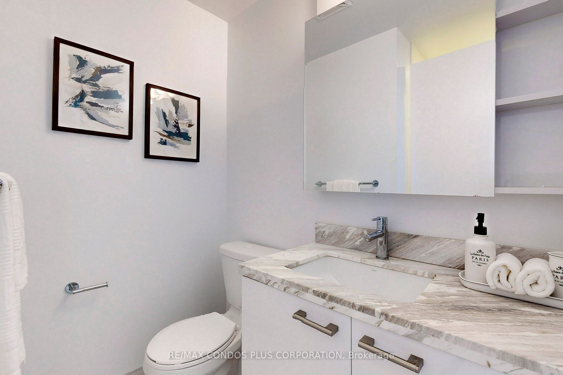 2221 Yonge Street, #2006