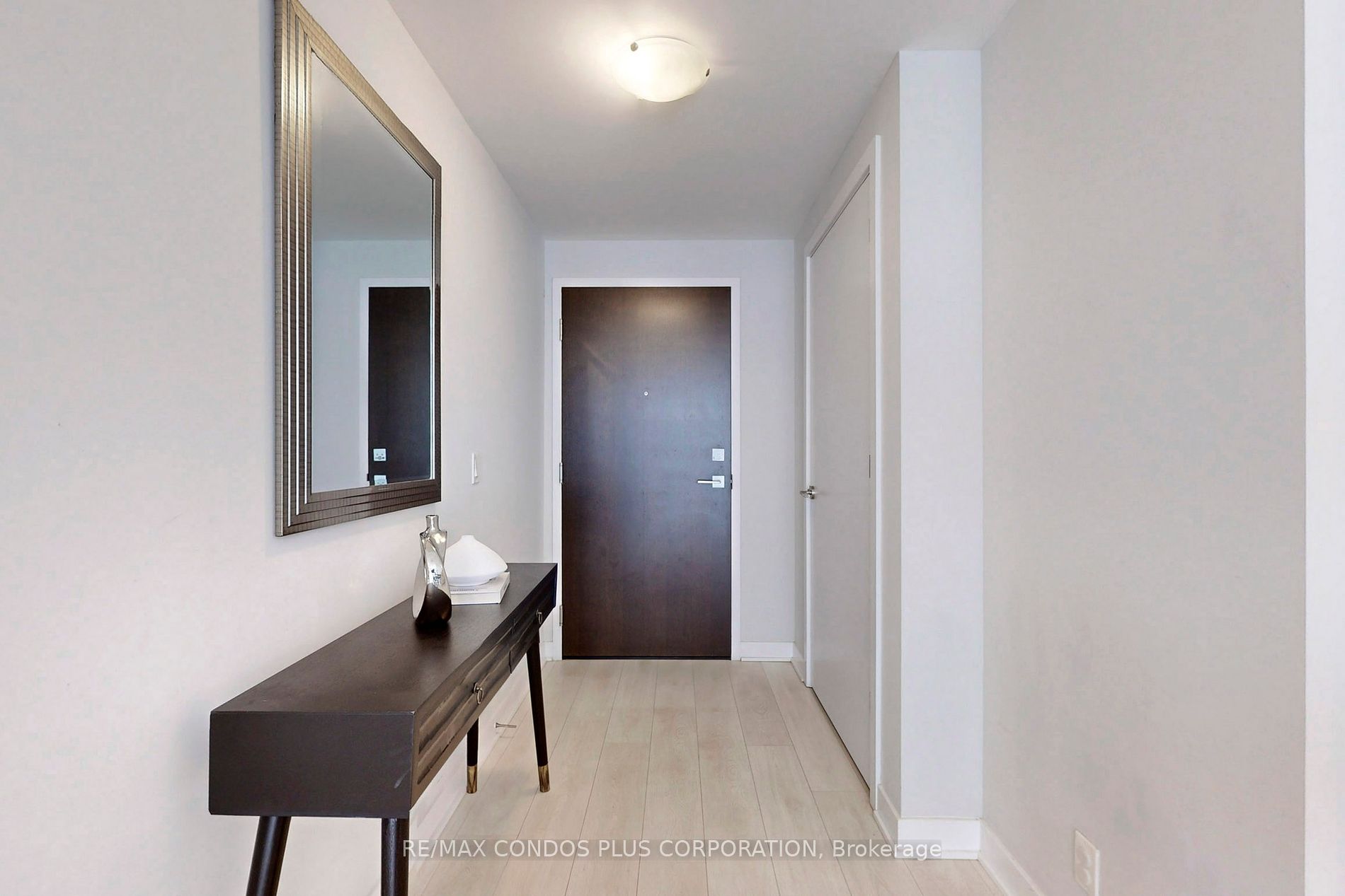 2221 Yonge Street, #2006