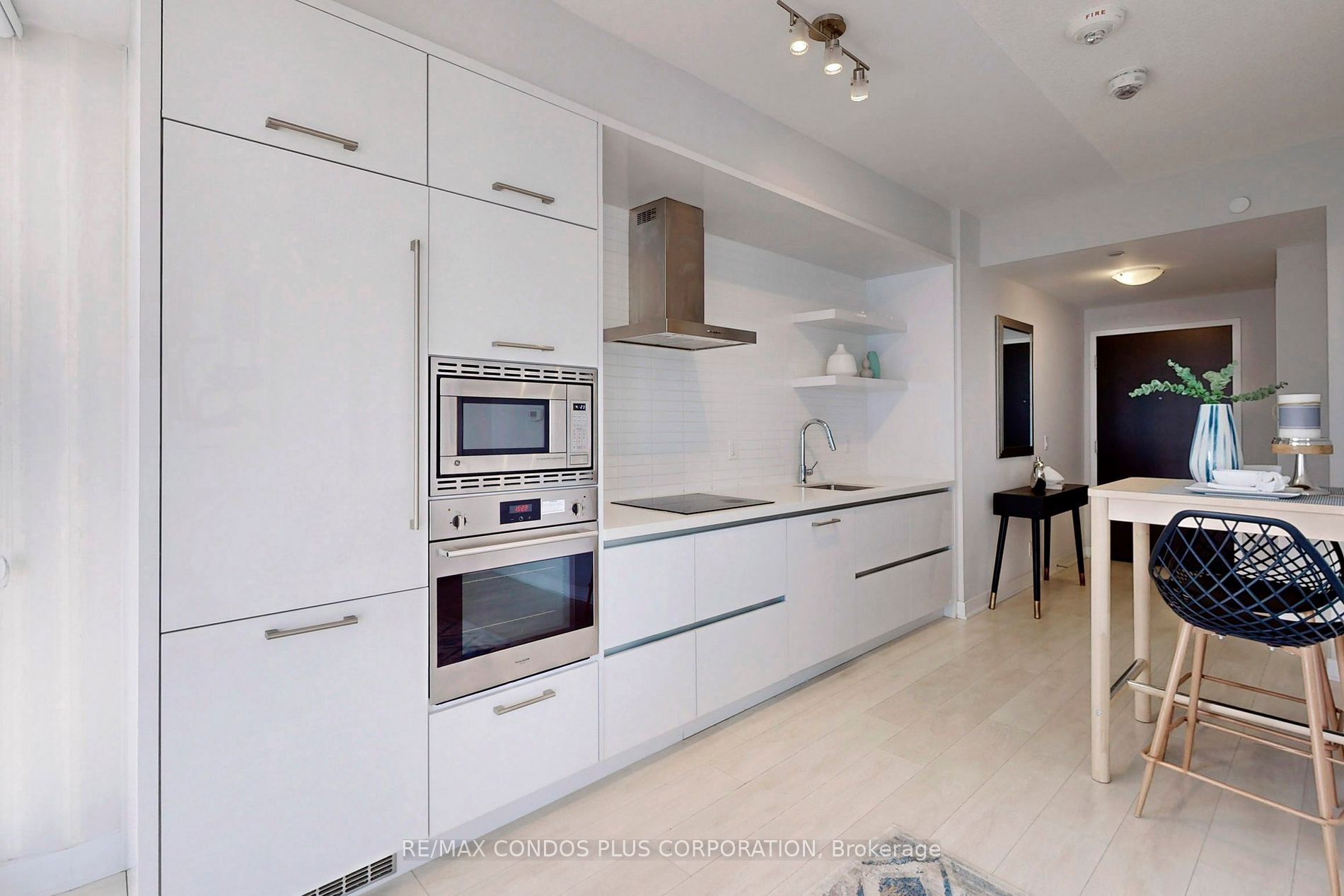 2221 Yonge Street, #2006