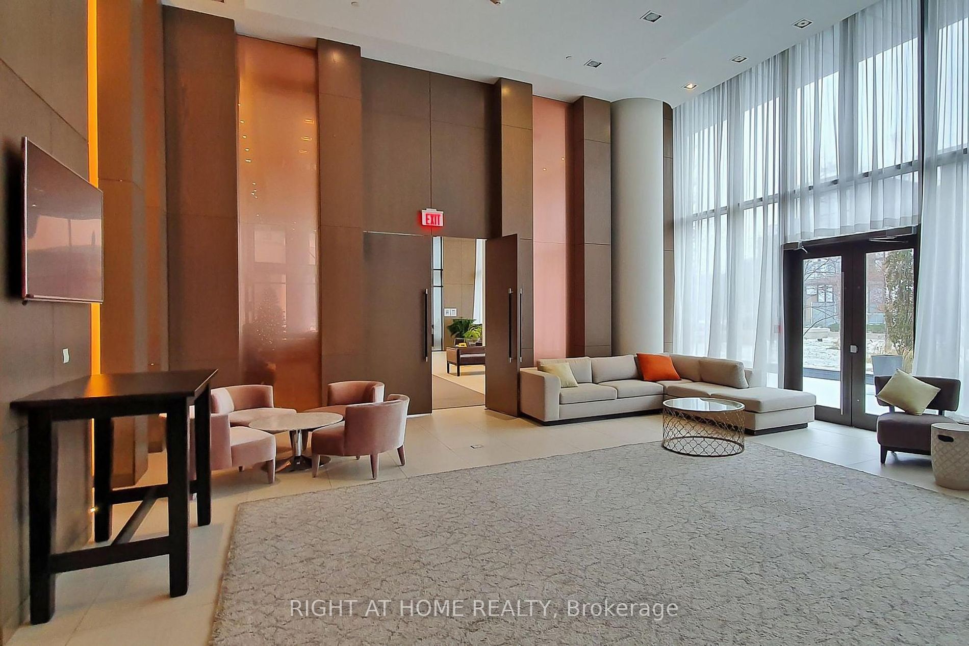 121 Mcmahon Dr, #2917