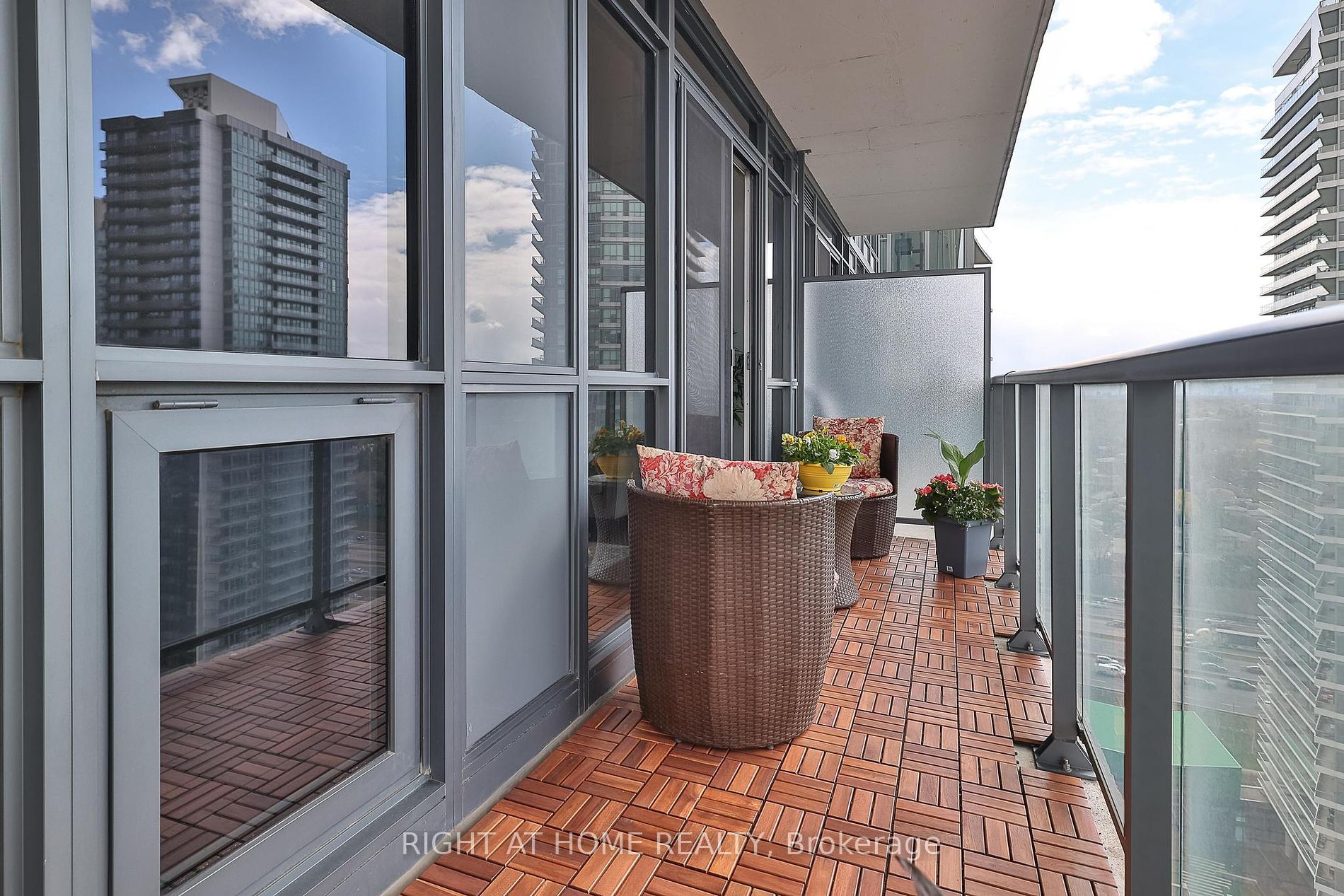 121 Mcmahon Dr, #2917