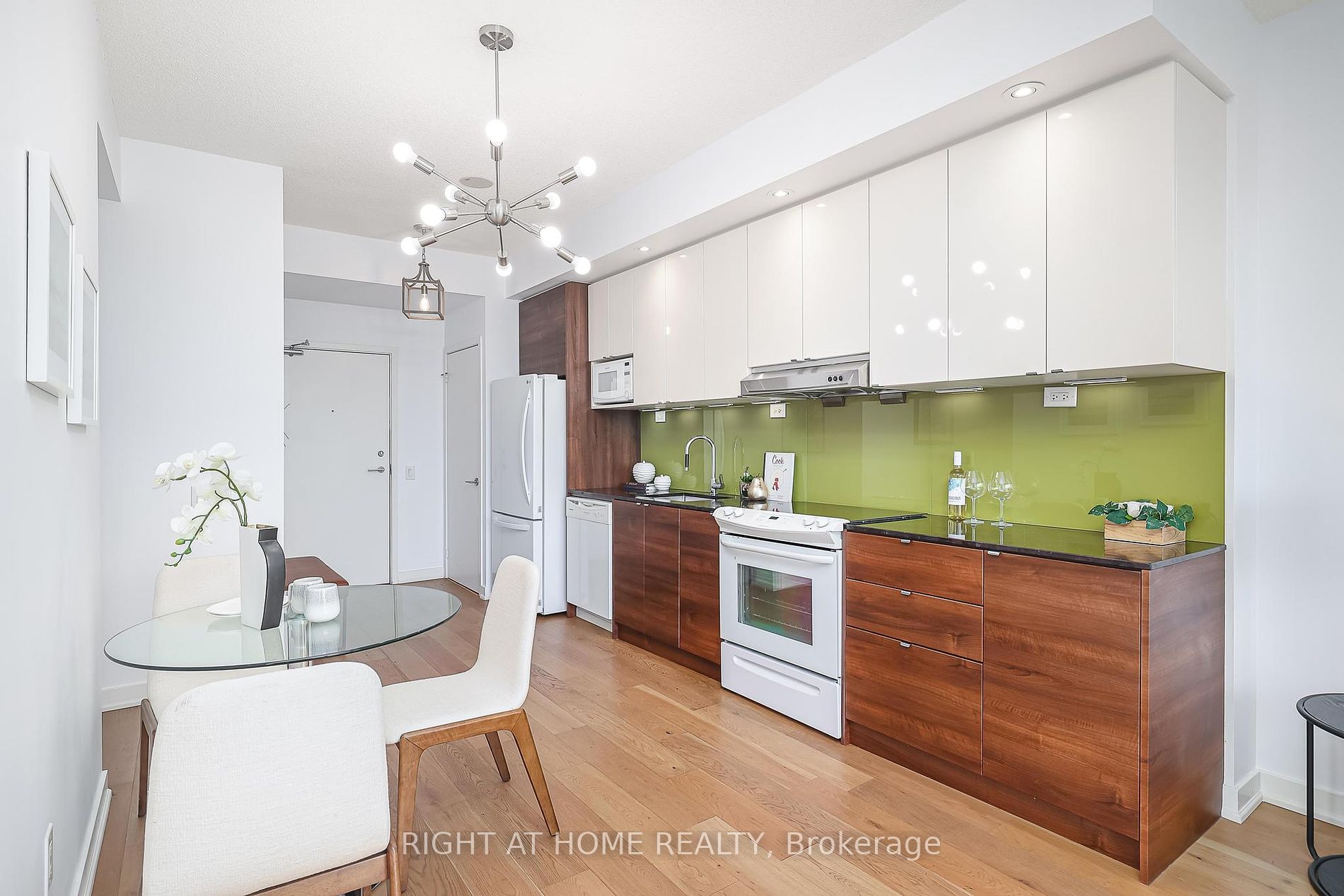 121 Mcmahon Dr, #2917