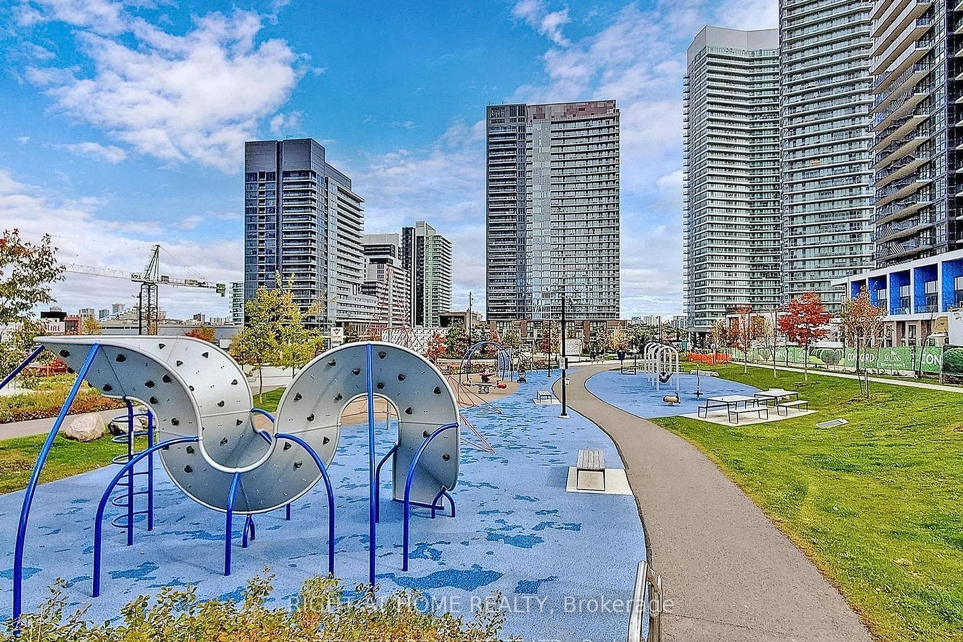 121 Mcmahon Dr, #2917