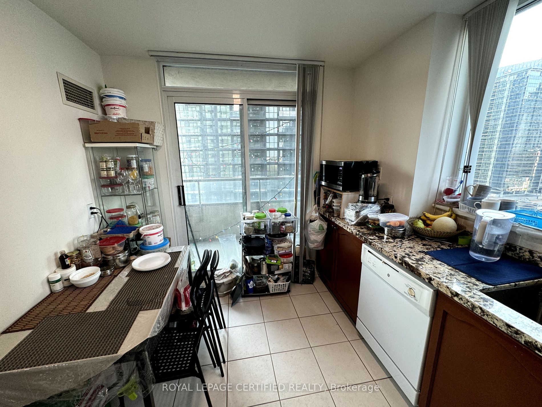 18 Spring Garden Avenue, #1602
