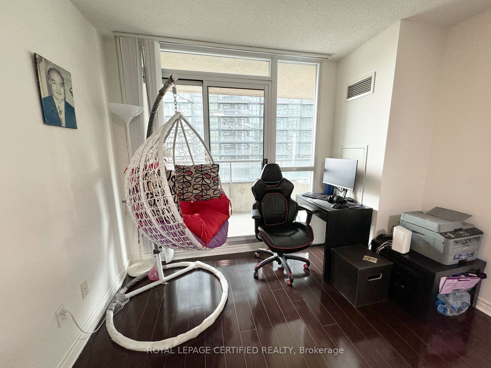 18 Spring Garden Avenue, #1602