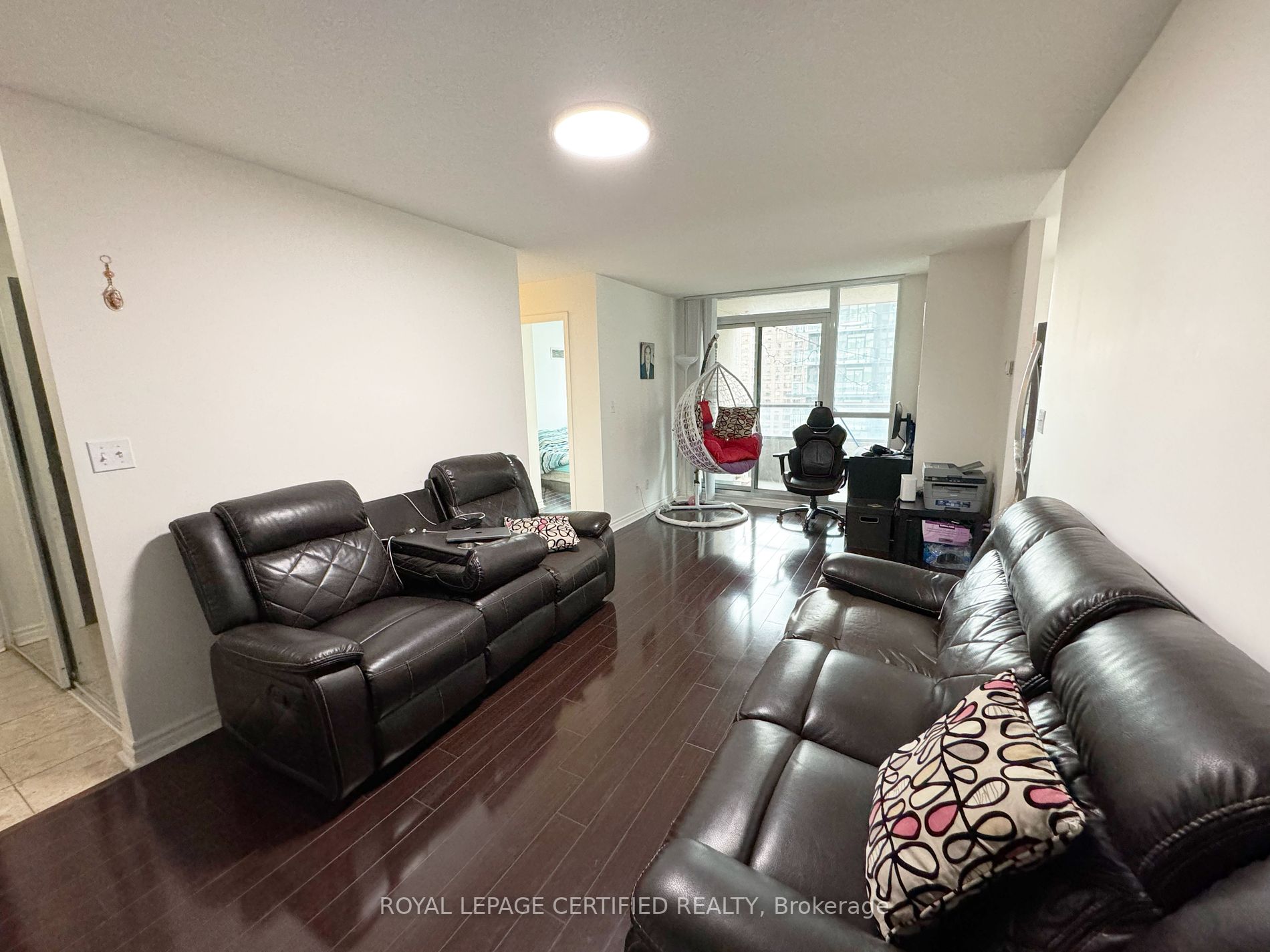 18 Spring Garden Avenue, #1602