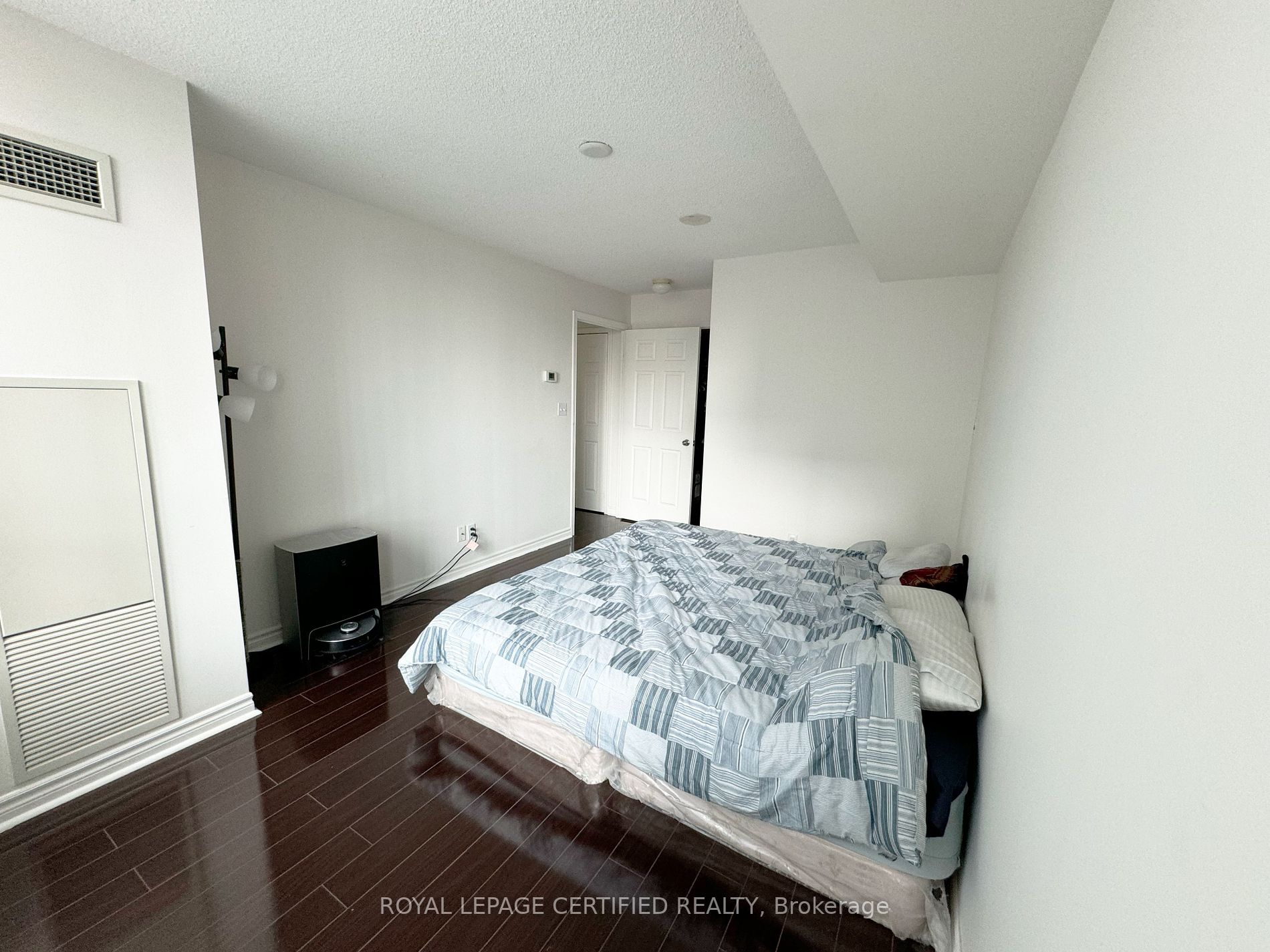 18 Spring Garden Avenue, #1602