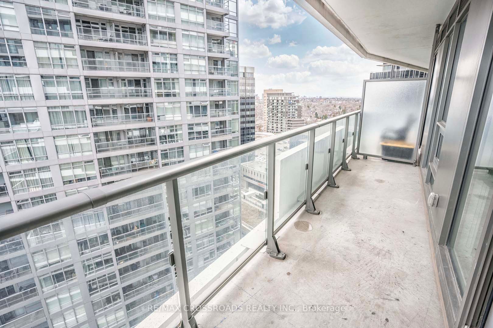 2221 YONGE Street, #1404