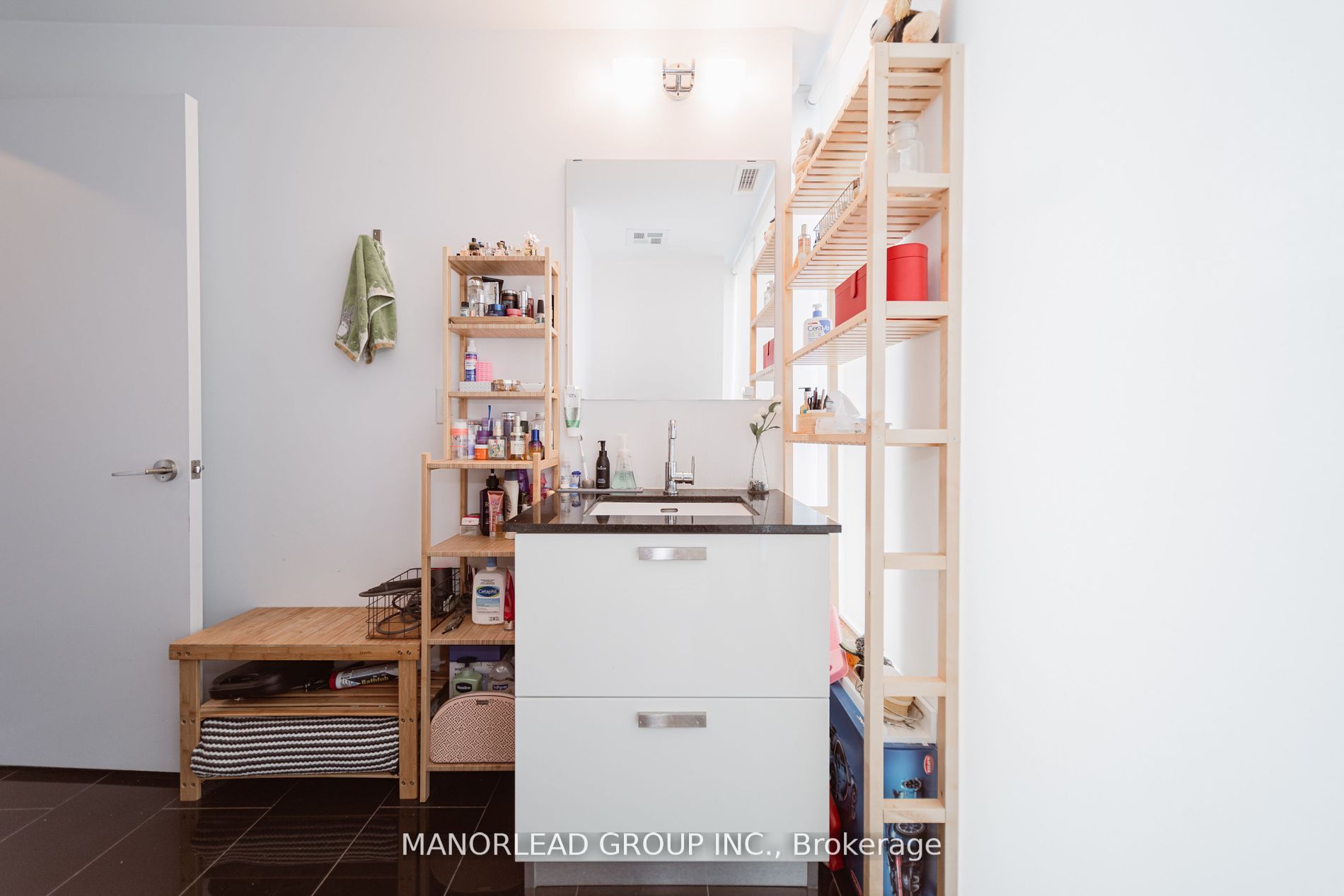 1815 Yonge Street, #Th 409