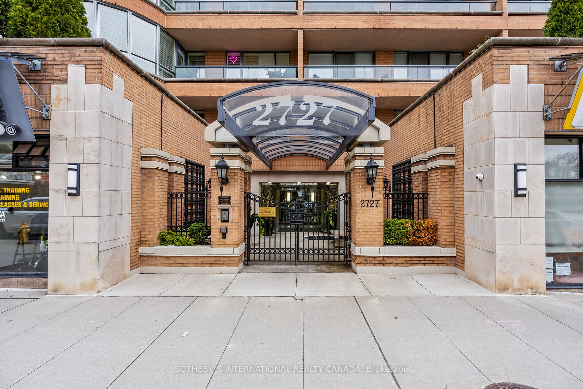 2727 Yonge St, #711