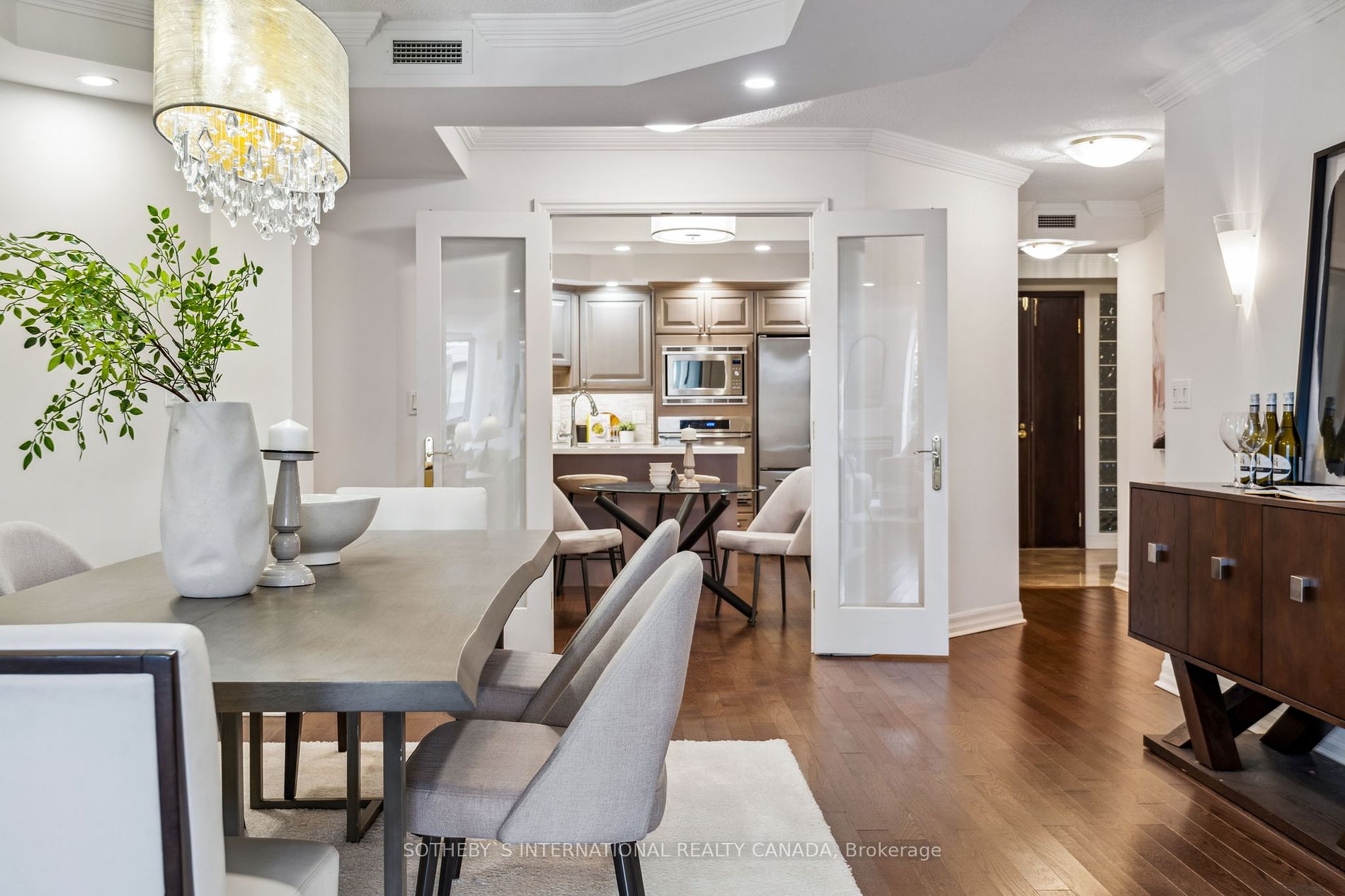 2727 Yonge St, #711