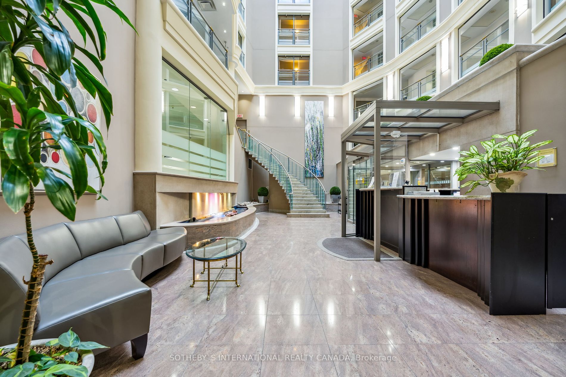 2727 Yonge St, #711