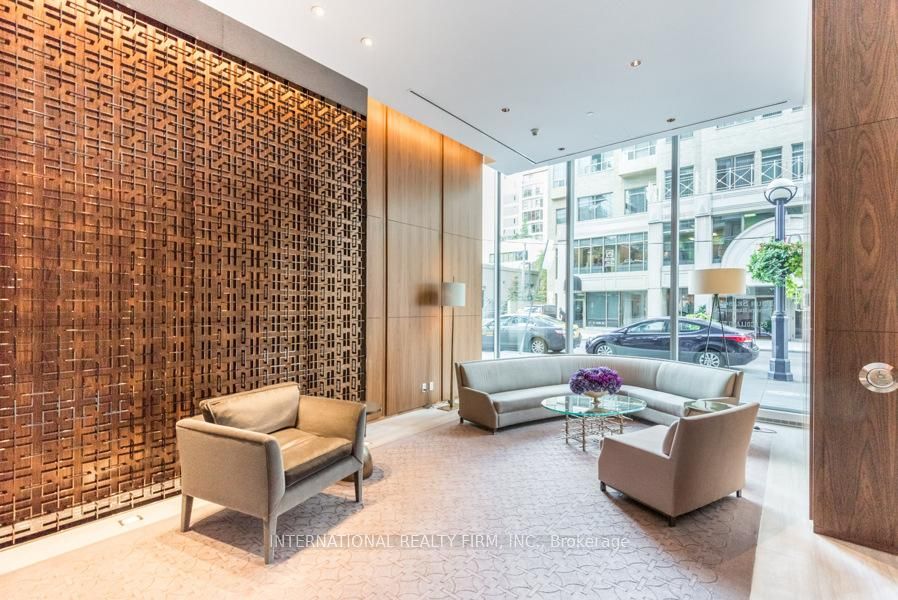 55 Scollard Street, #702
