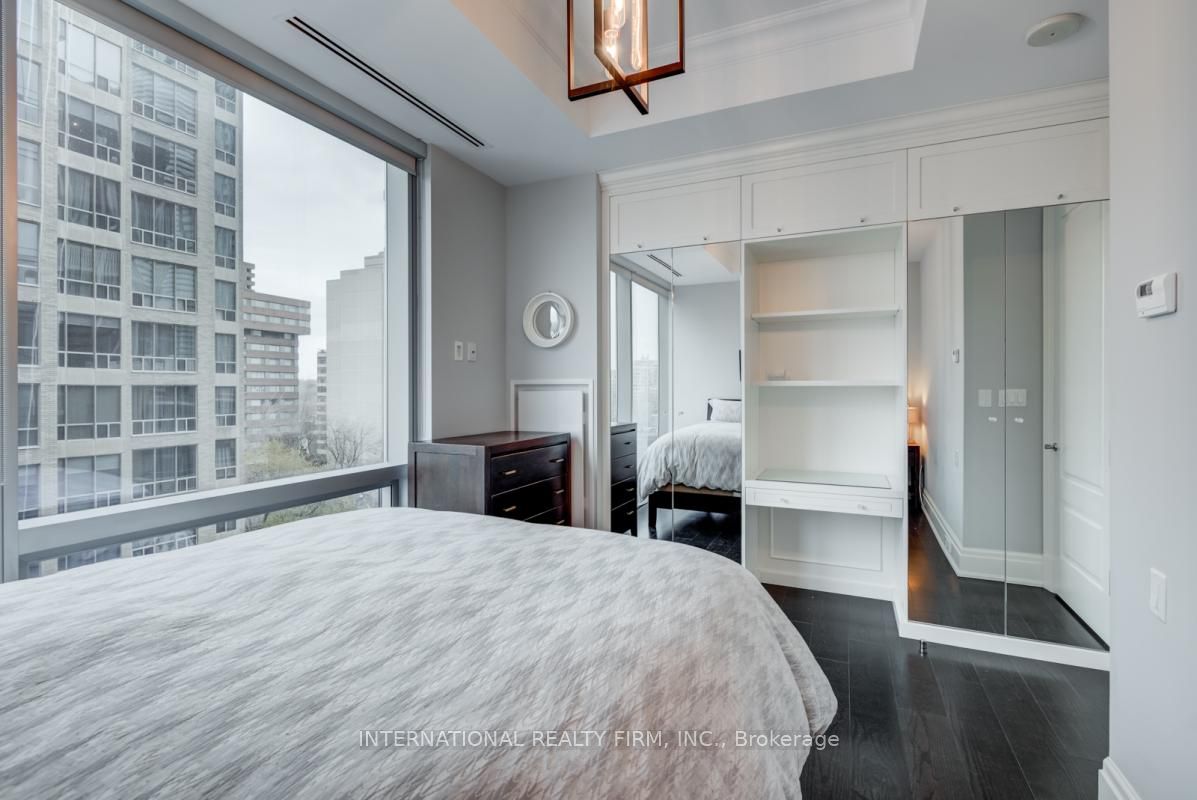 55 Scollard Street, #702