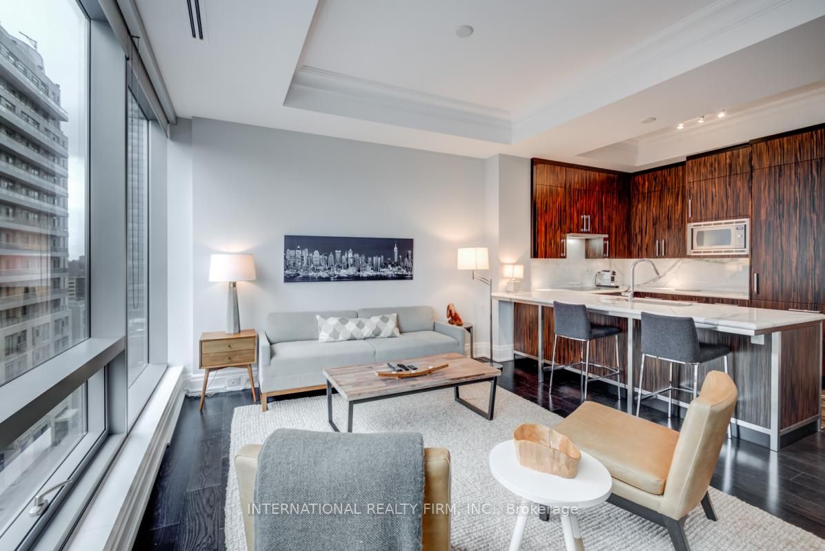 55 Scollard Street, #702