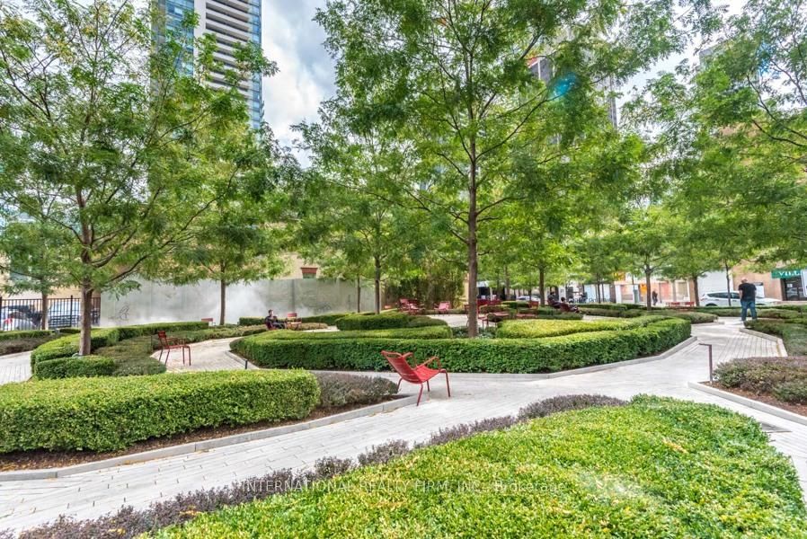 55 Scollard Street, #702