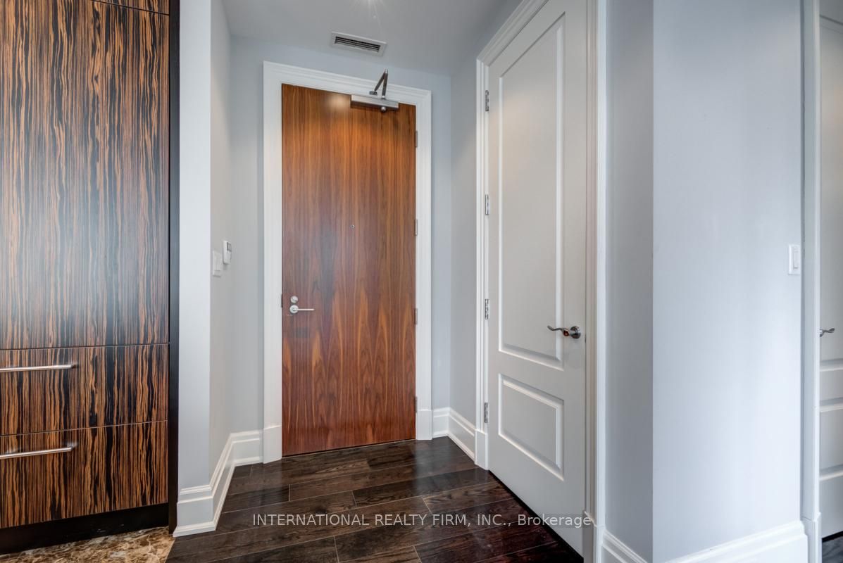 55 Scollard Street, #702