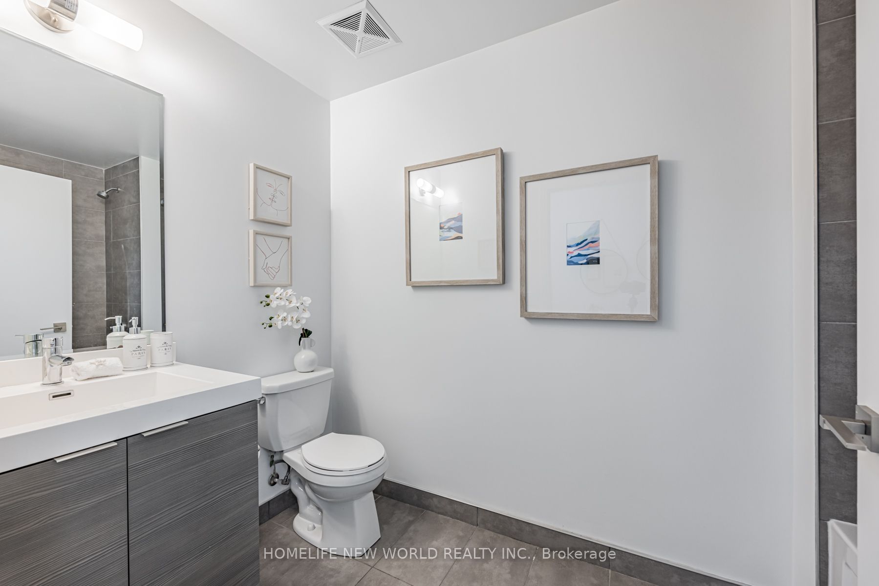 621 Sheppard Avenue E #250