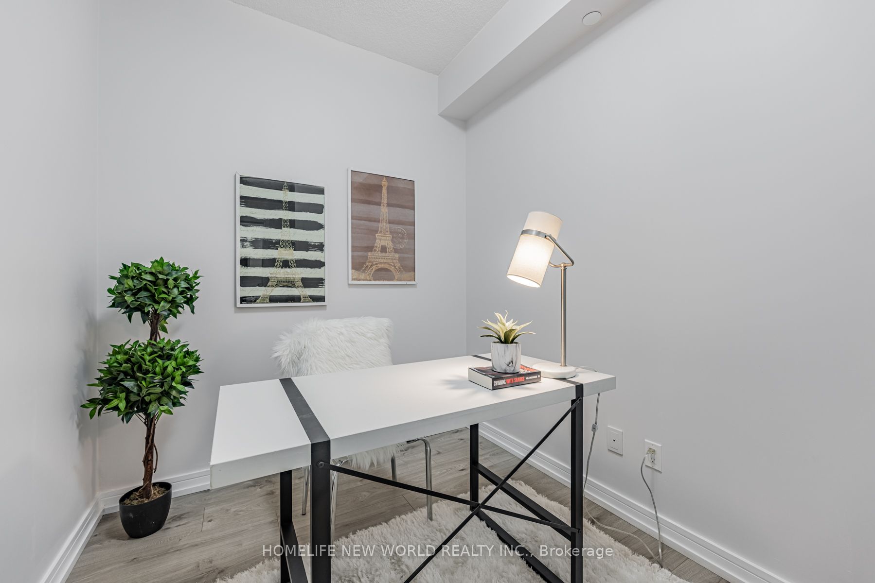 621 Sheppard Avenue E #250