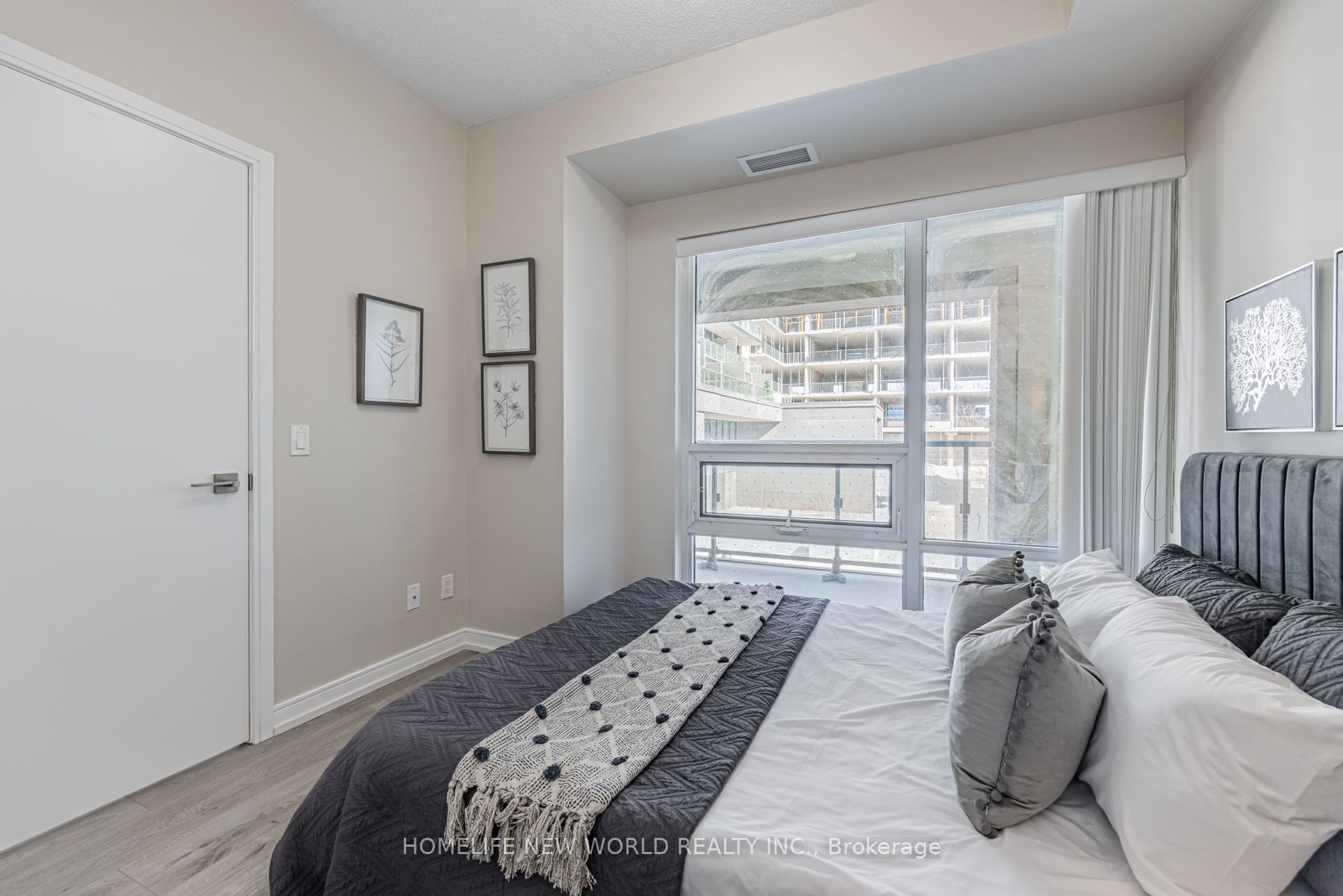 621 Sheppard Avenue E #250