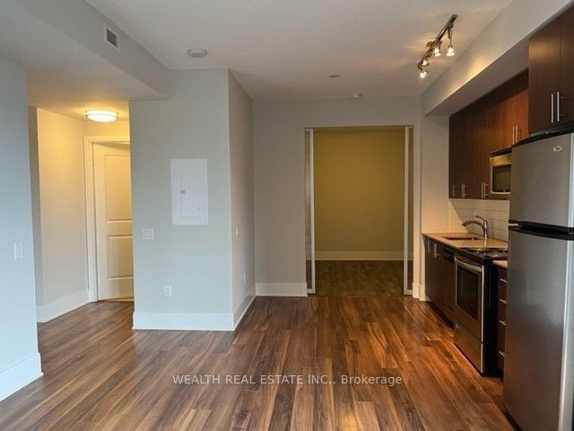 560 Front Street W, #726