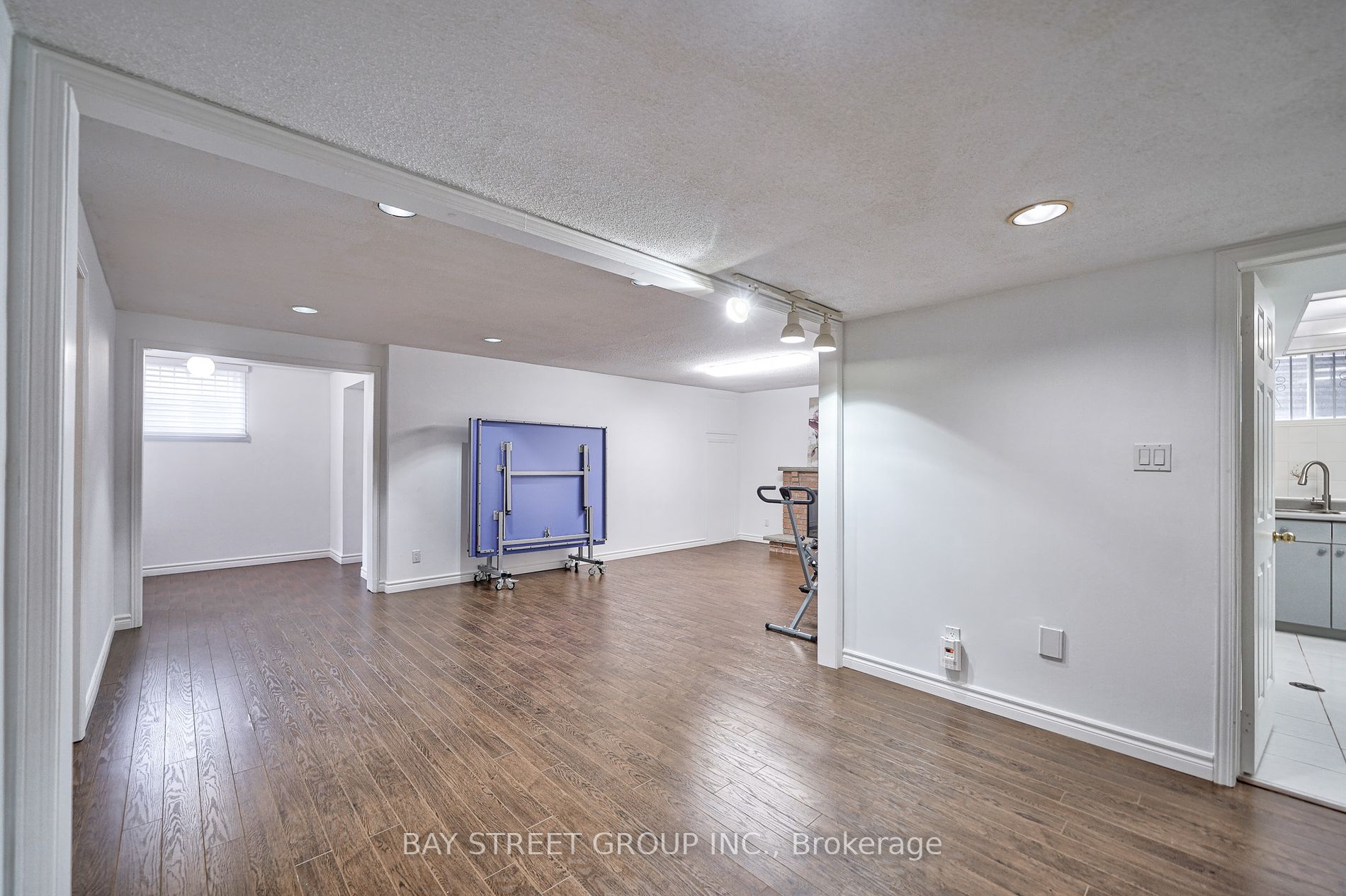 222 Hollywood Avenue