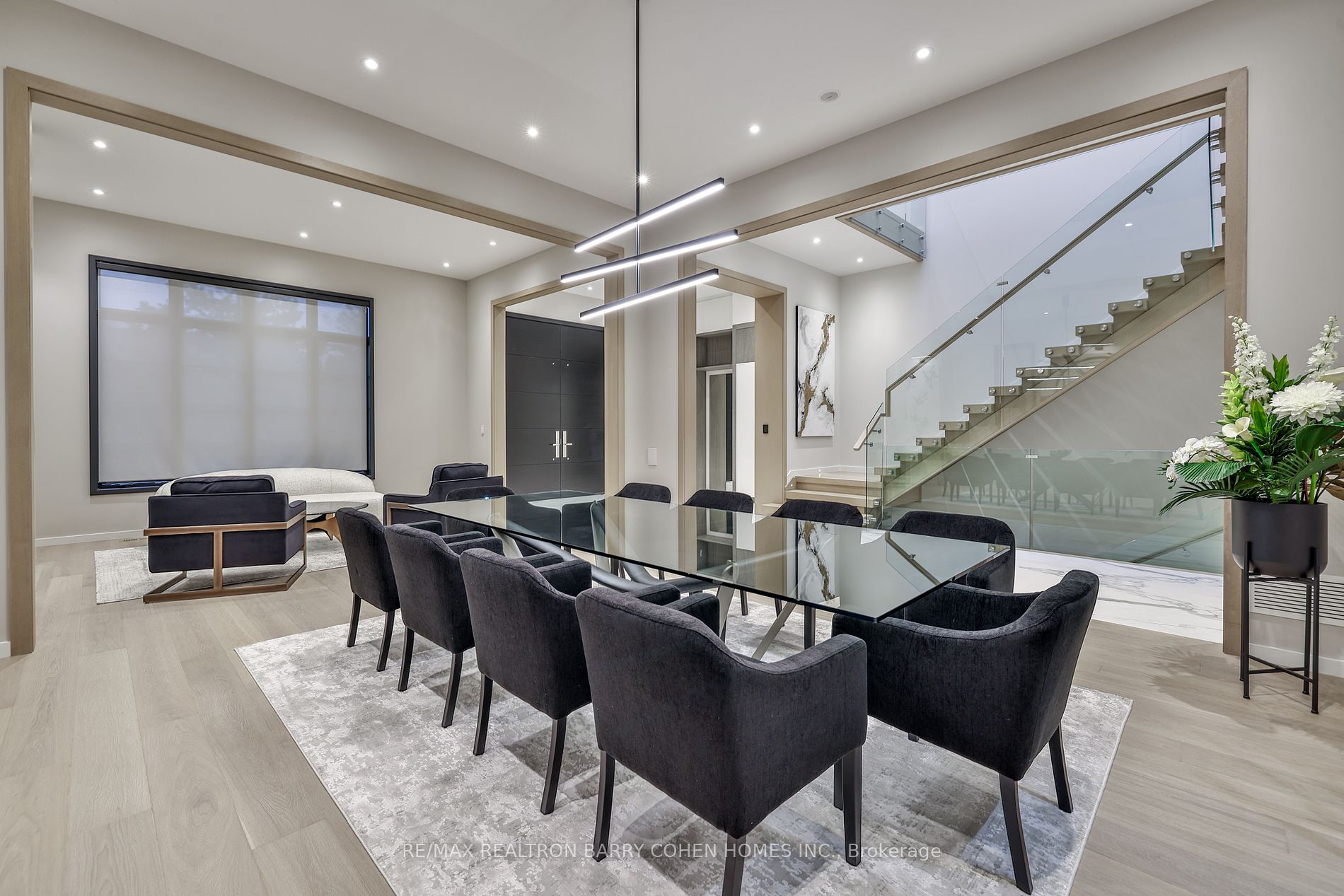 474 Russell Hill Road