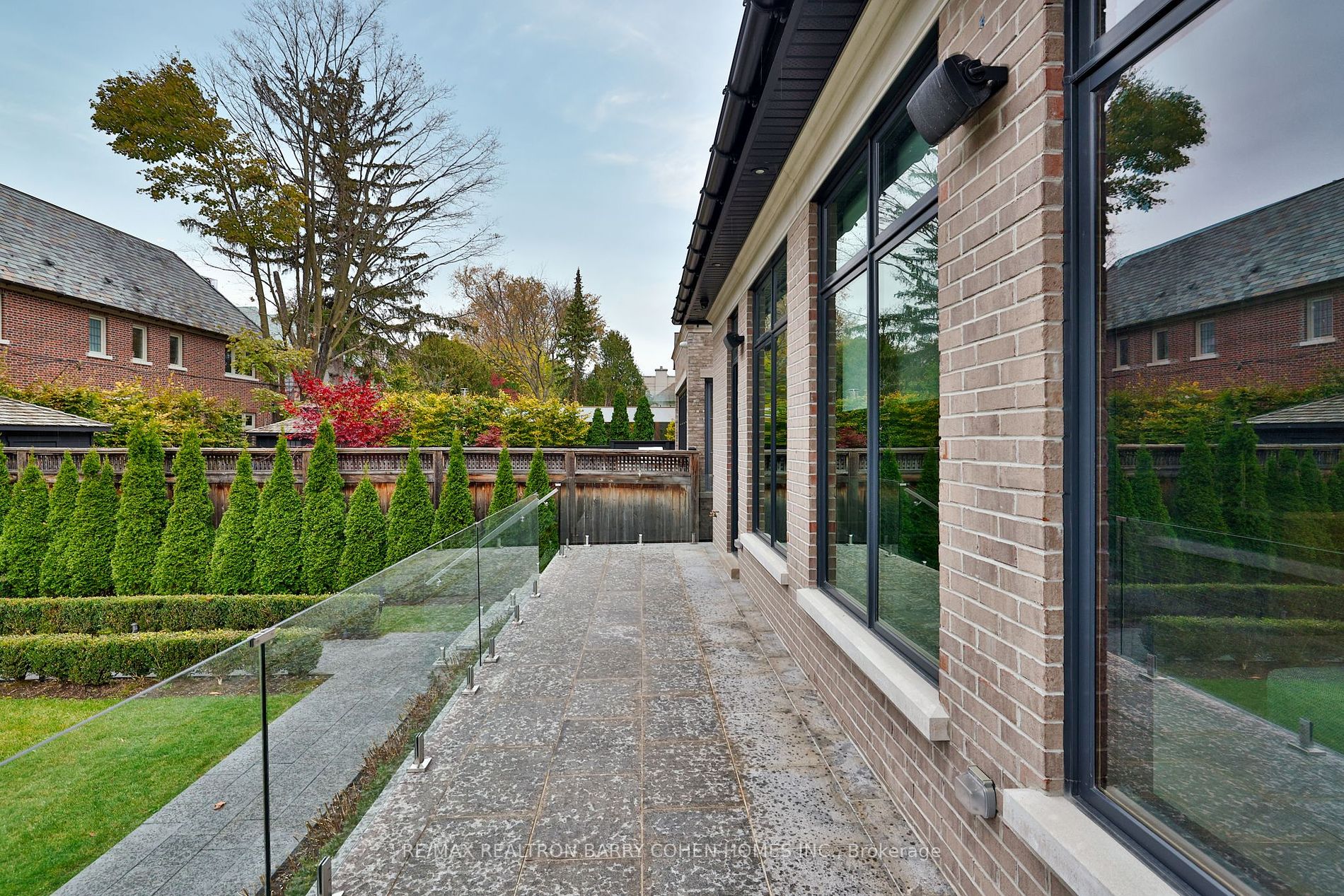 474 Russell Hill Road