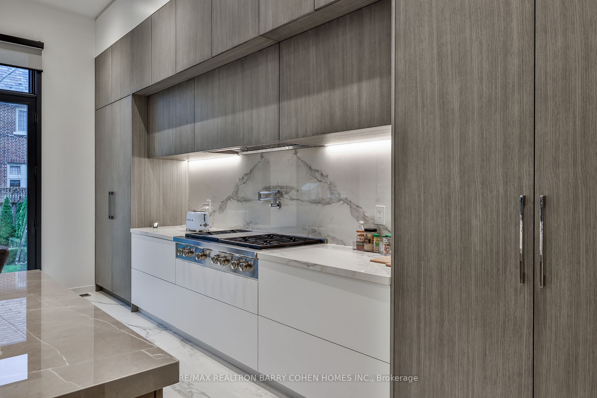 474 Russell Hill Road