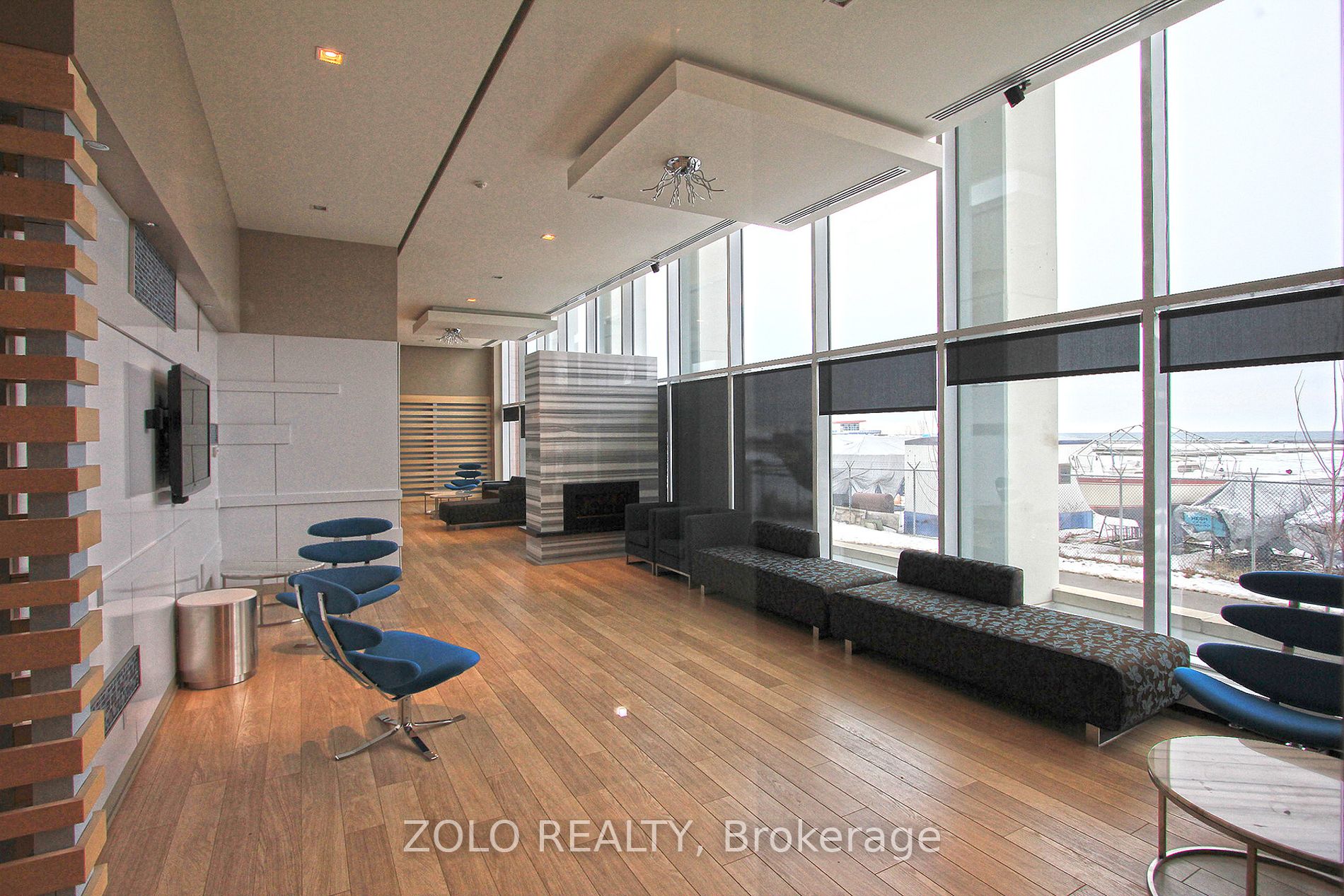 90 Stadium Rd, #325