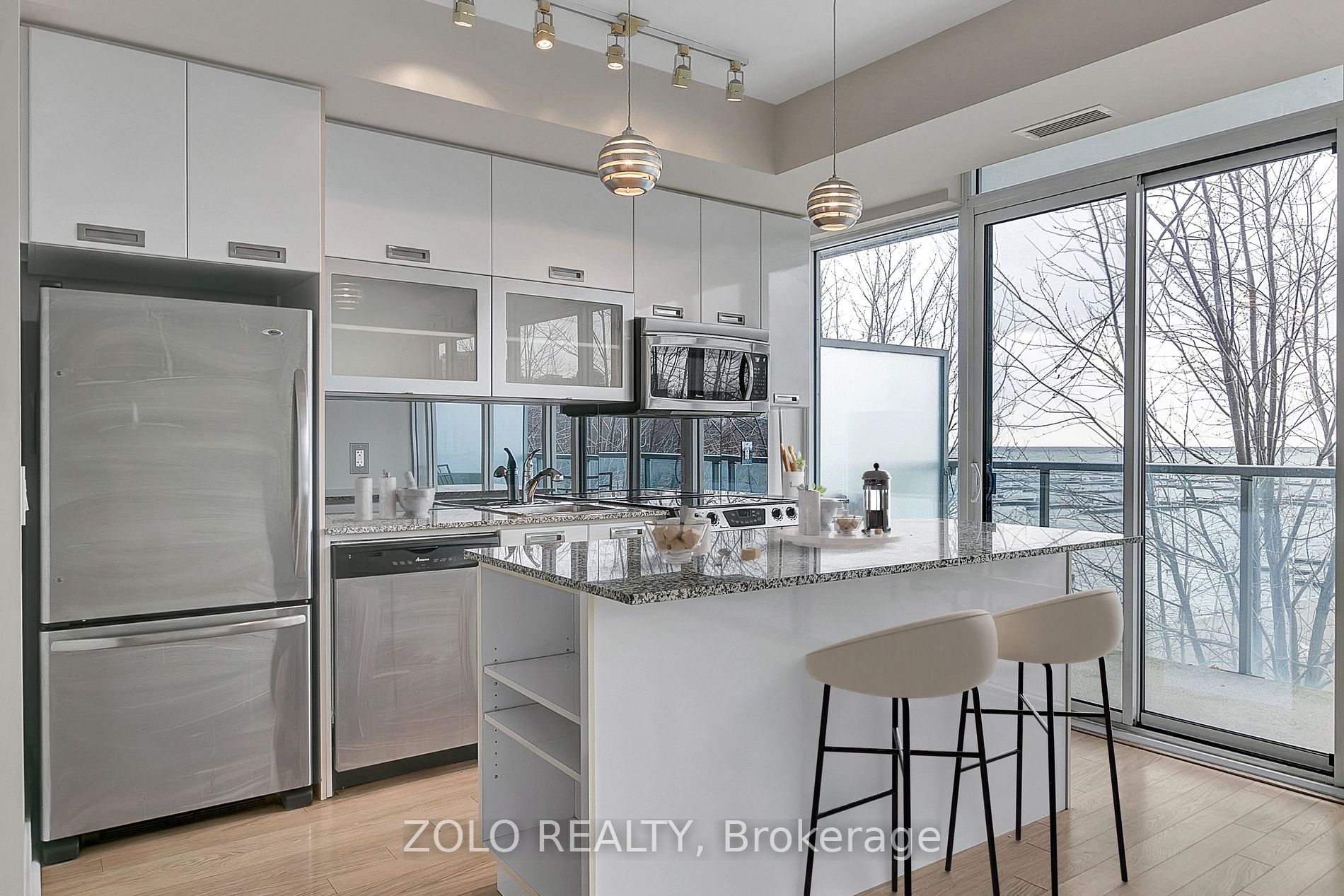 90 Stadium Rd, #325